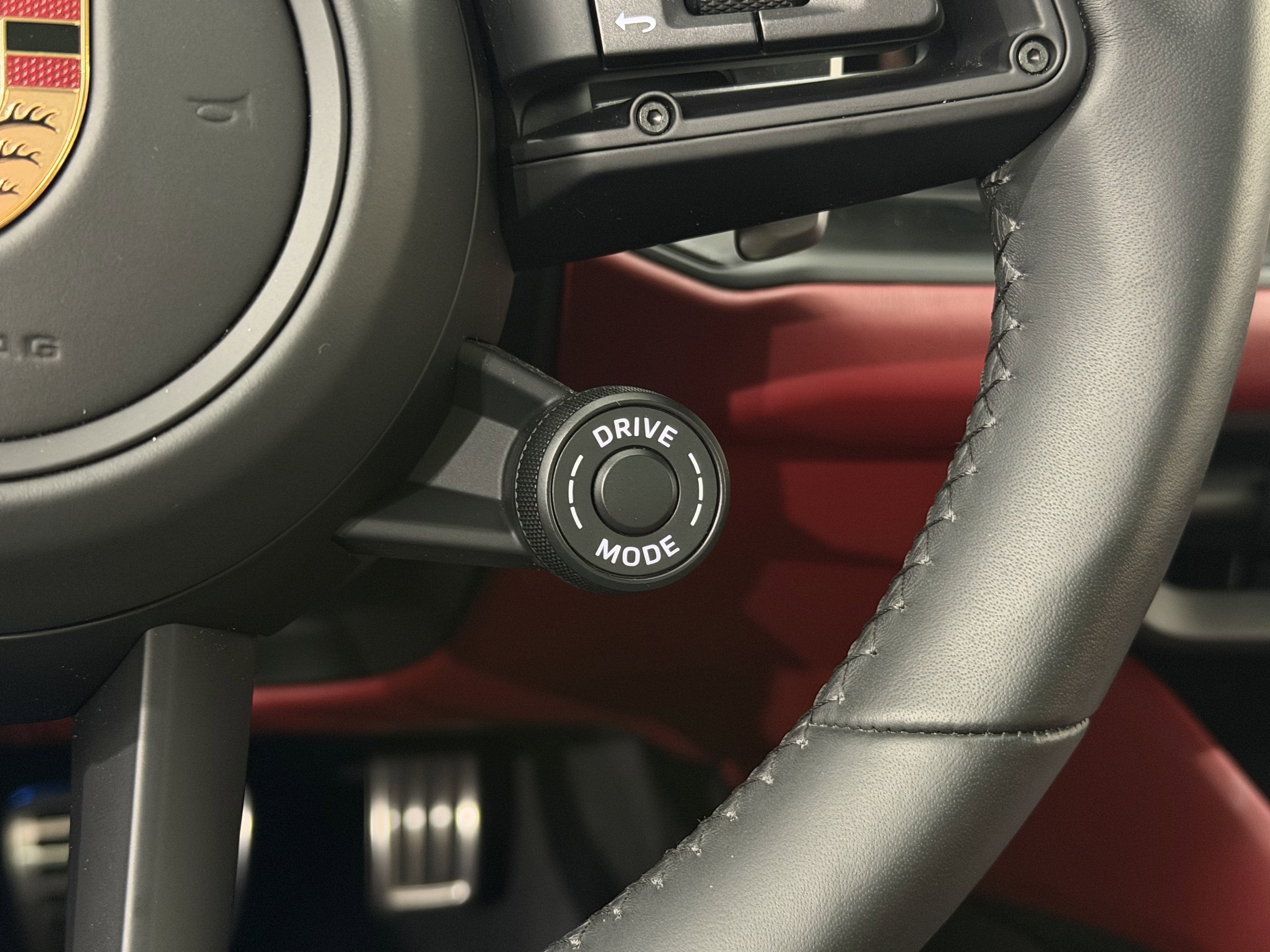 2025 Porsche Cayenne GTS