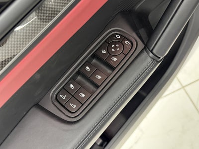 2026 Porsche Cayenne Gts