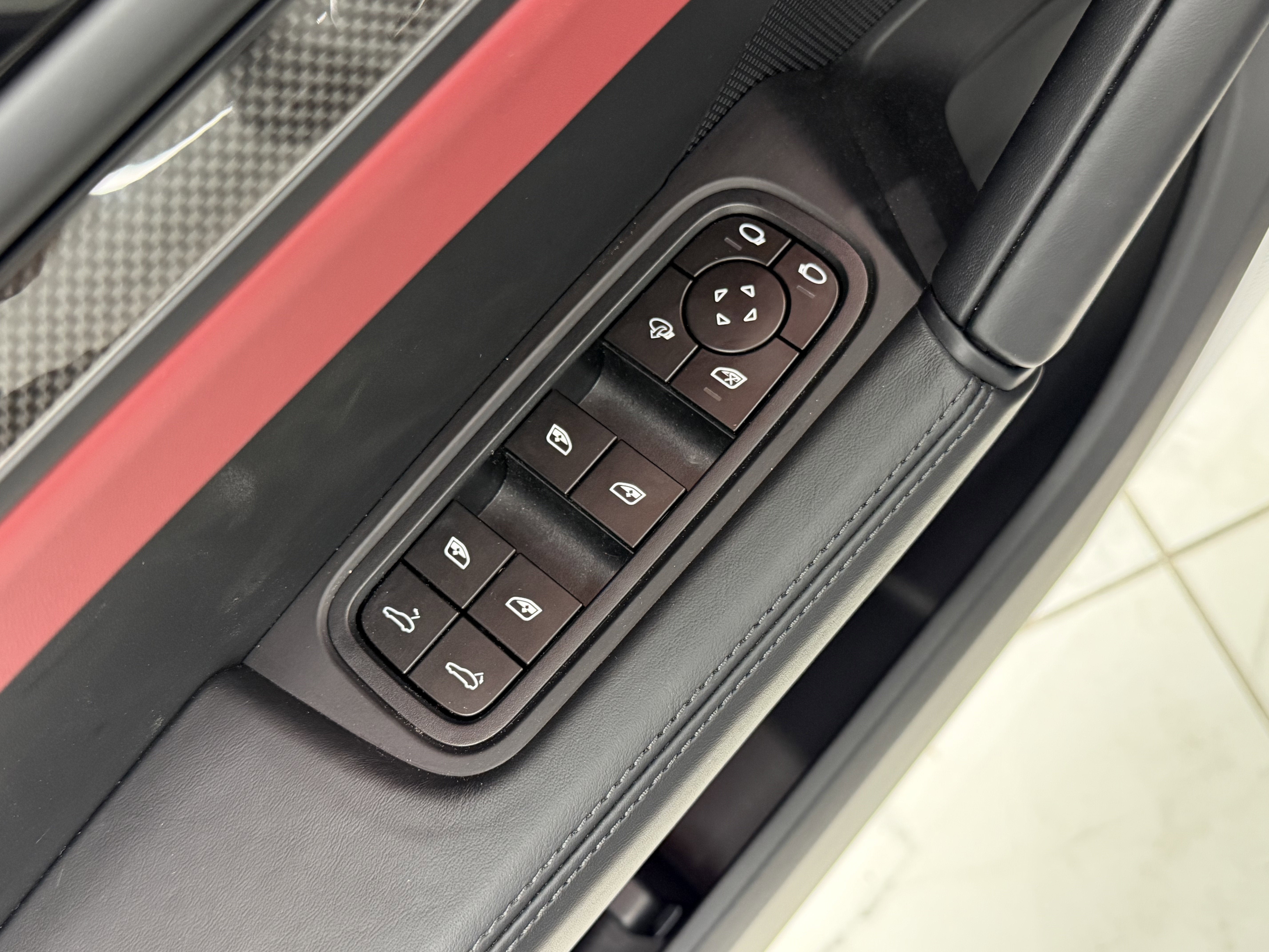 2026 Porsche Cayenne Gts