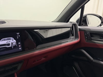 2026 Porsche Cayenne Gts