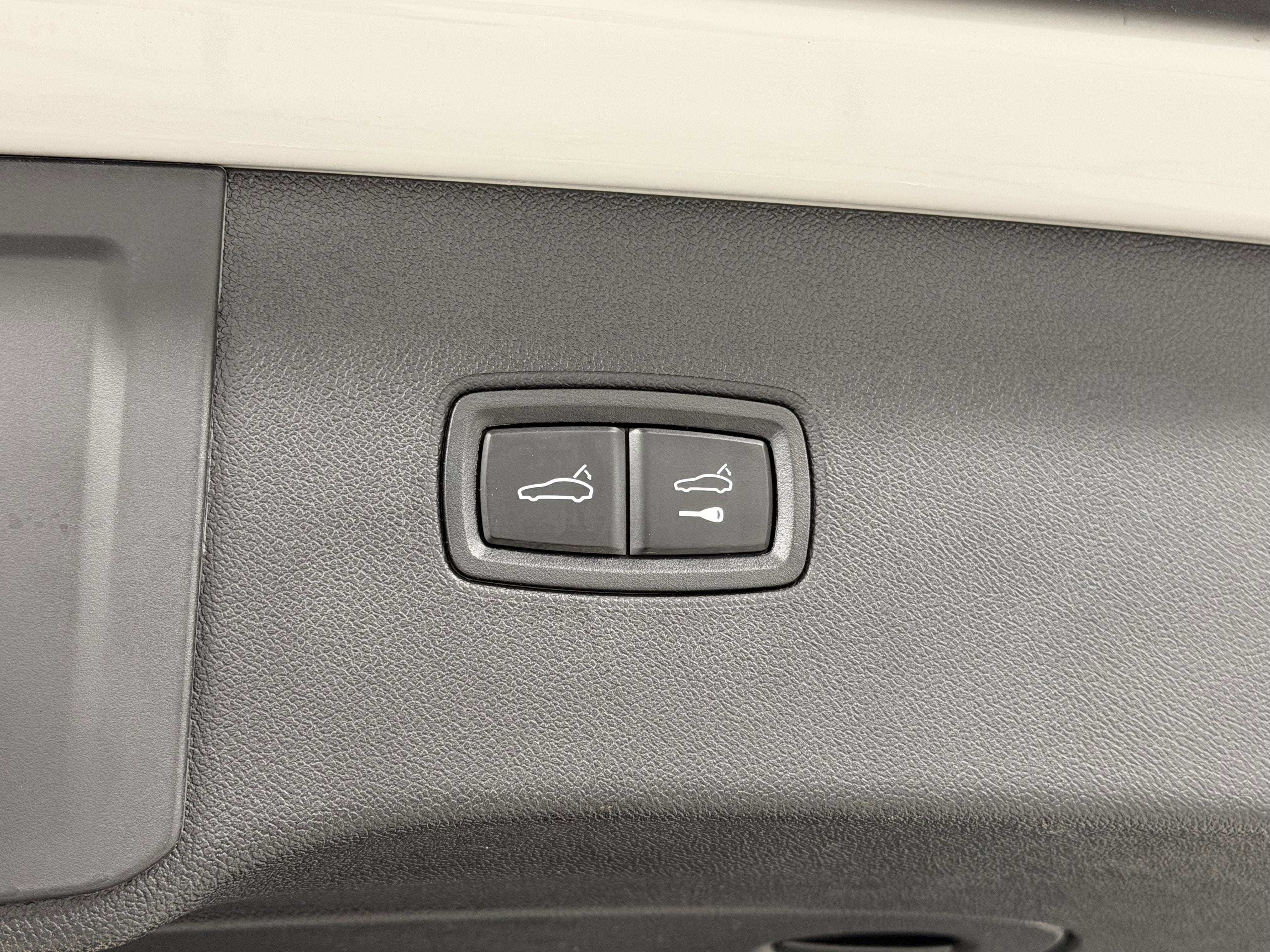 2026 Porsche Cayenne Gts