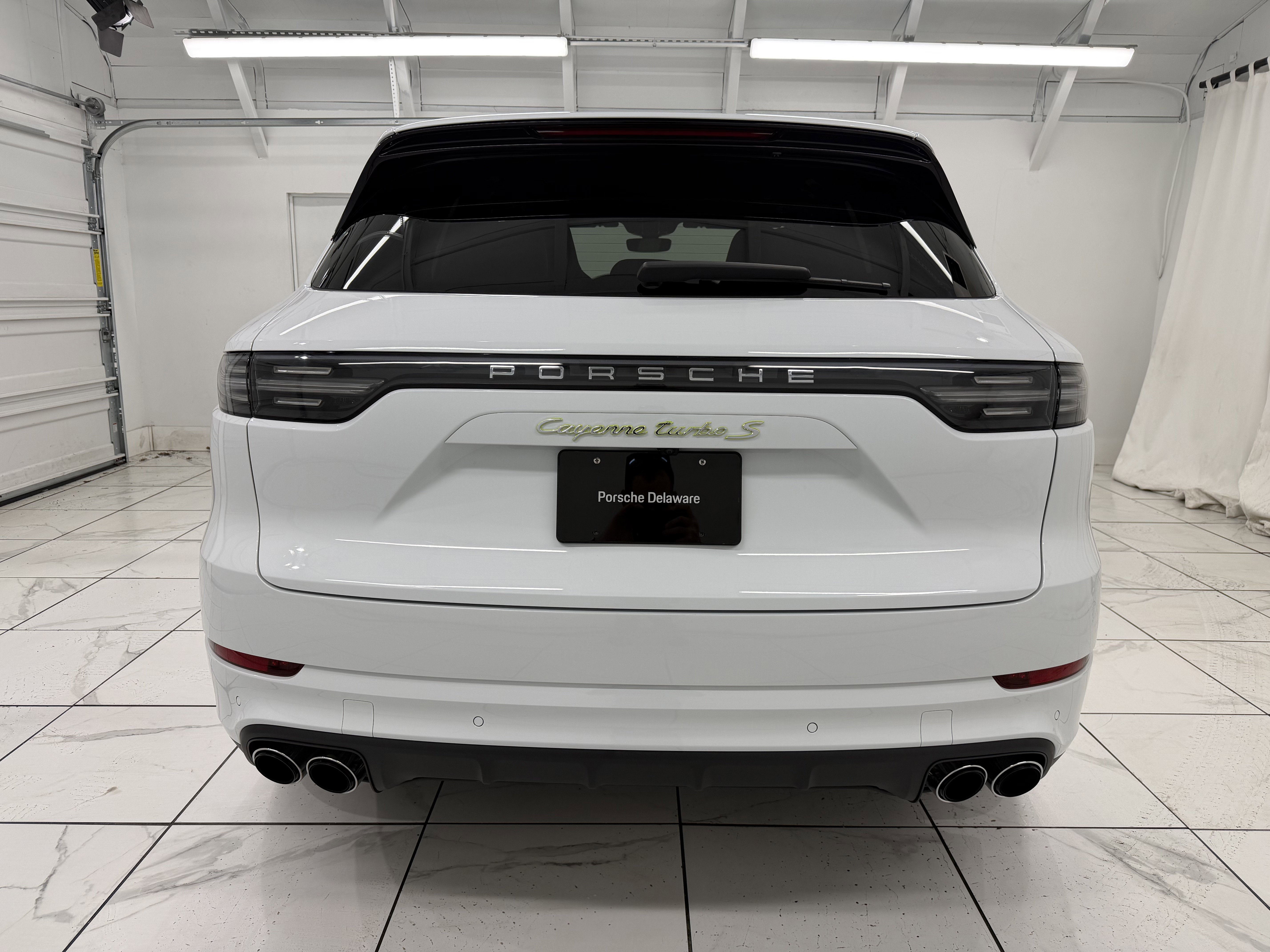 2023 Porsche Cayenne Turbo S E-Hybrid