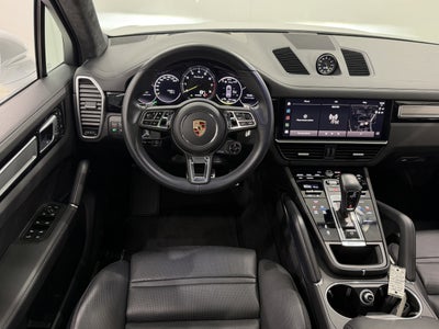 2023 Porsche Cayenne Turbo S E-Hybrid