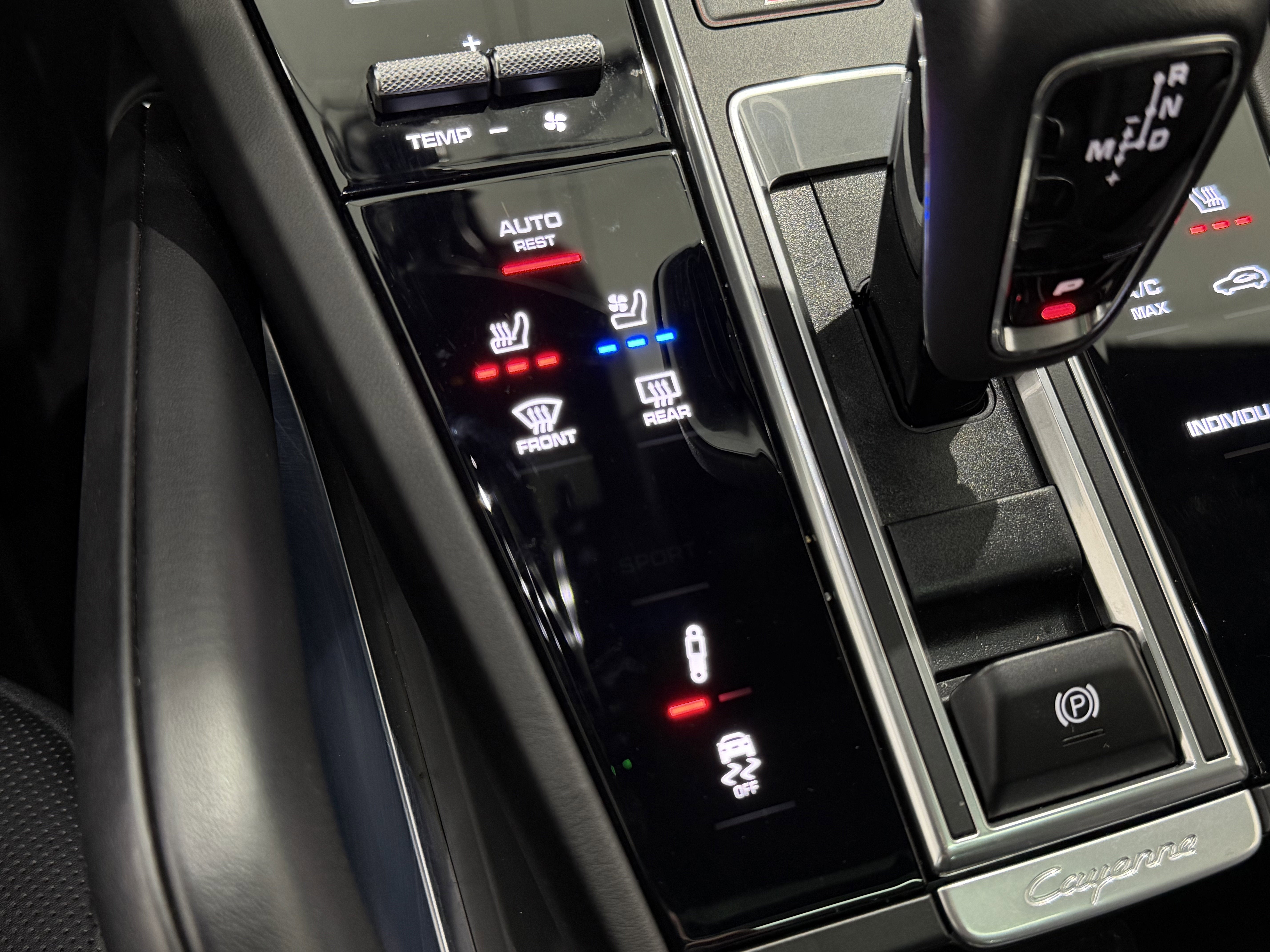 2023 Porsche Cayenne Turbo S E-Hybrid