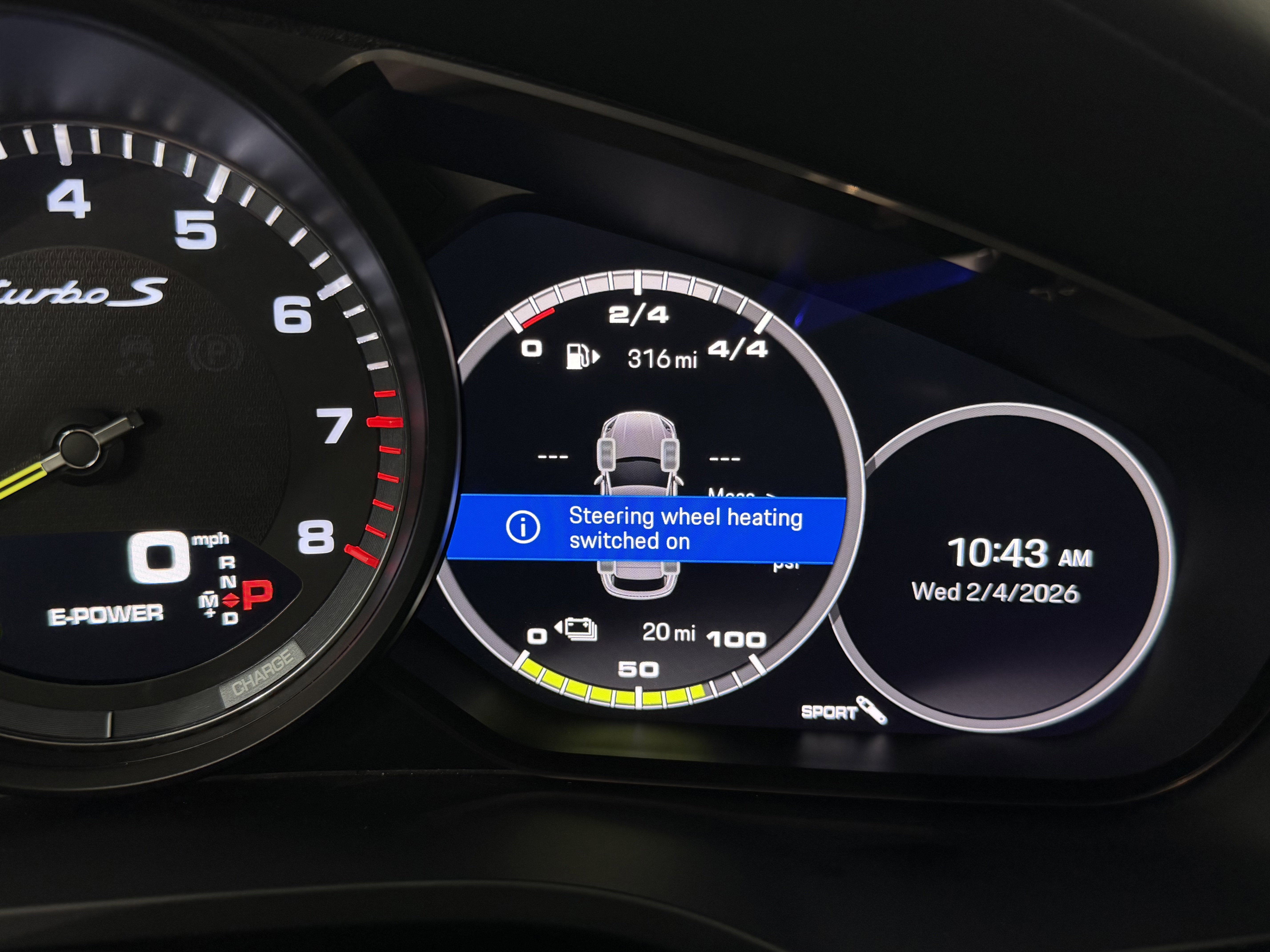 2023 Porsche Cayenne Turbo S E-Hybrid