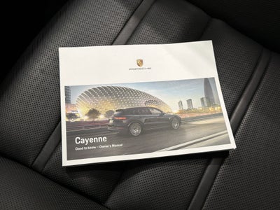 2023 Porsche Cayenne Turbo S E-Hybrid