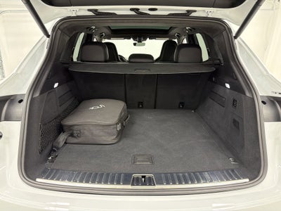 2023 Porsche Cayenne Turbo S E-Hybrid