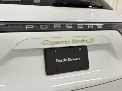 2023 Porsche Cayenne Turbo S E-Hybrid