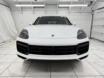 2023 Porsche Cayenne Turbo S E-Hybrid