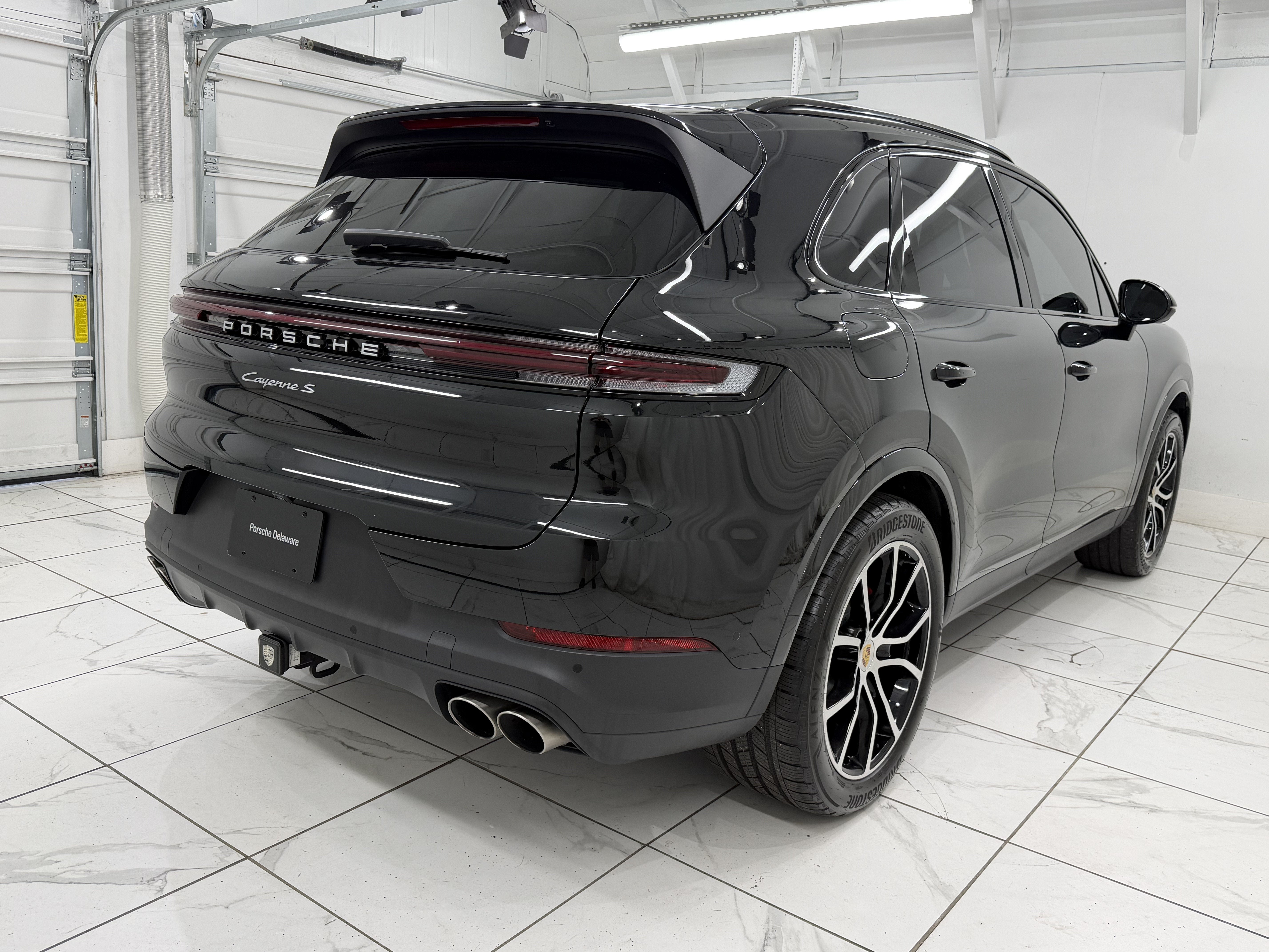 2024 Porsche Cayenne S
