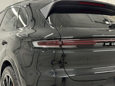 2024 Porsche Cayenne S