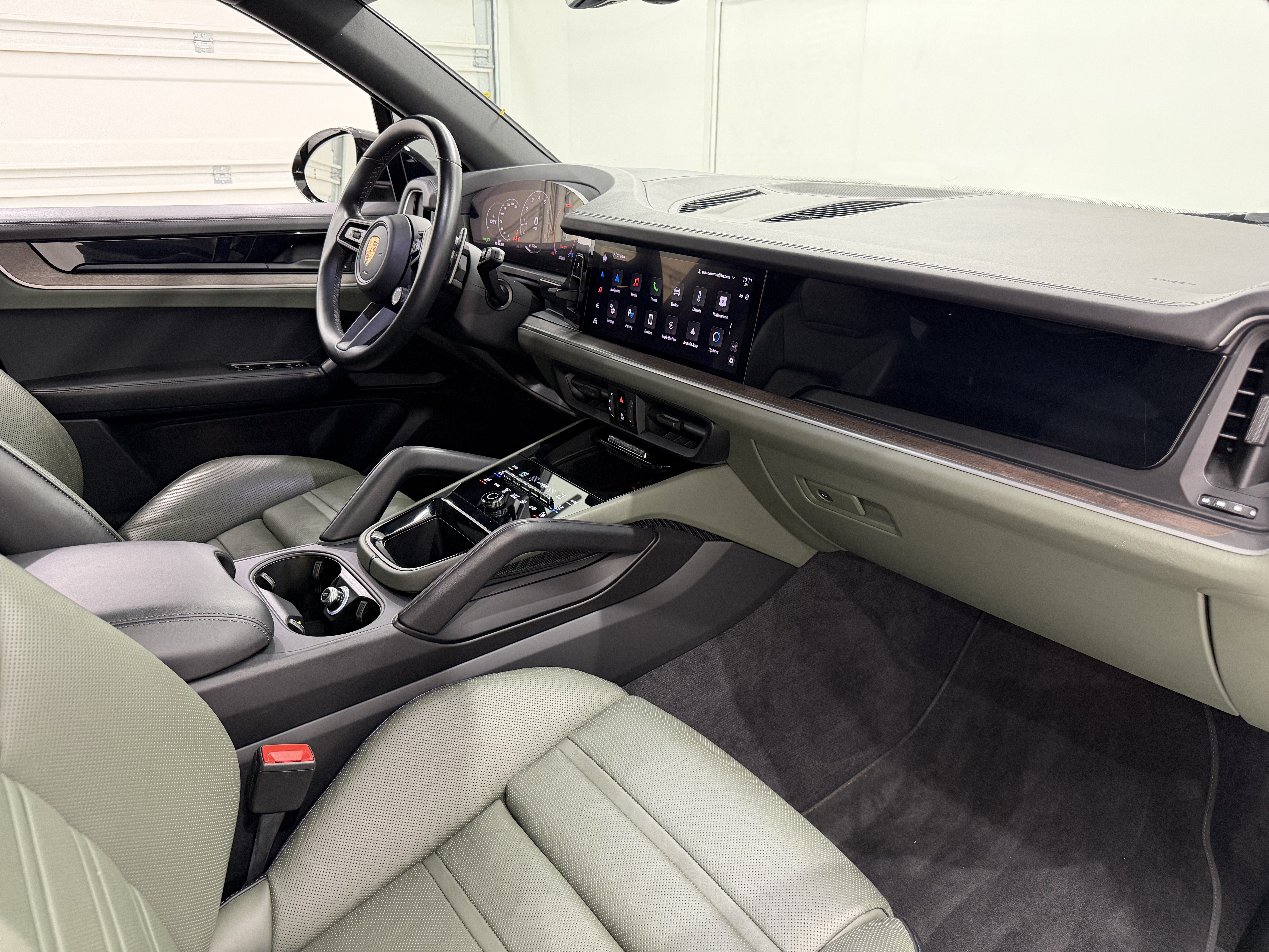 2024 Porsche Cayenne S