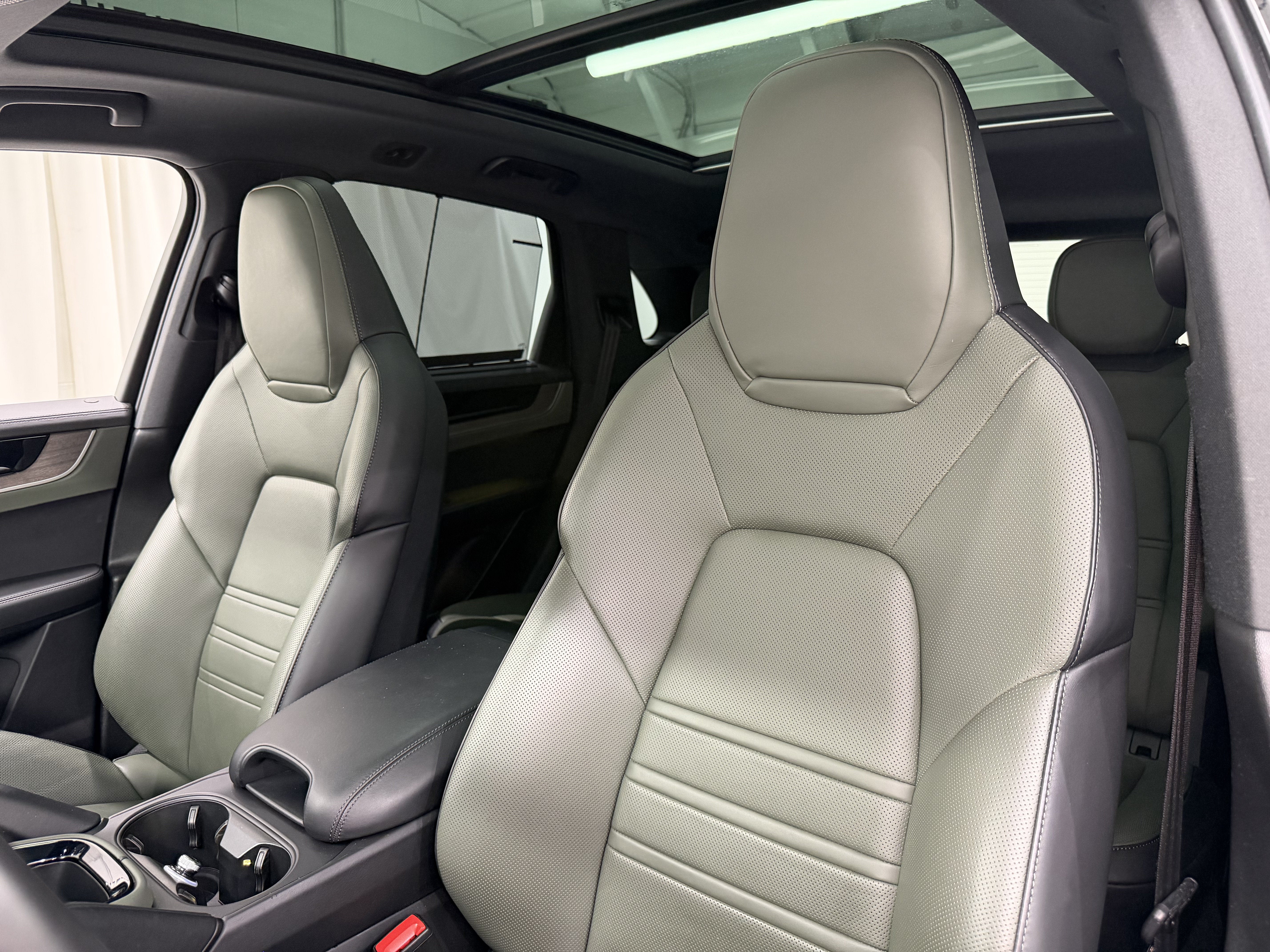 2024 Porsche Cayenne S