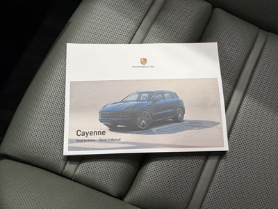 2024 Porsche Cayenne S