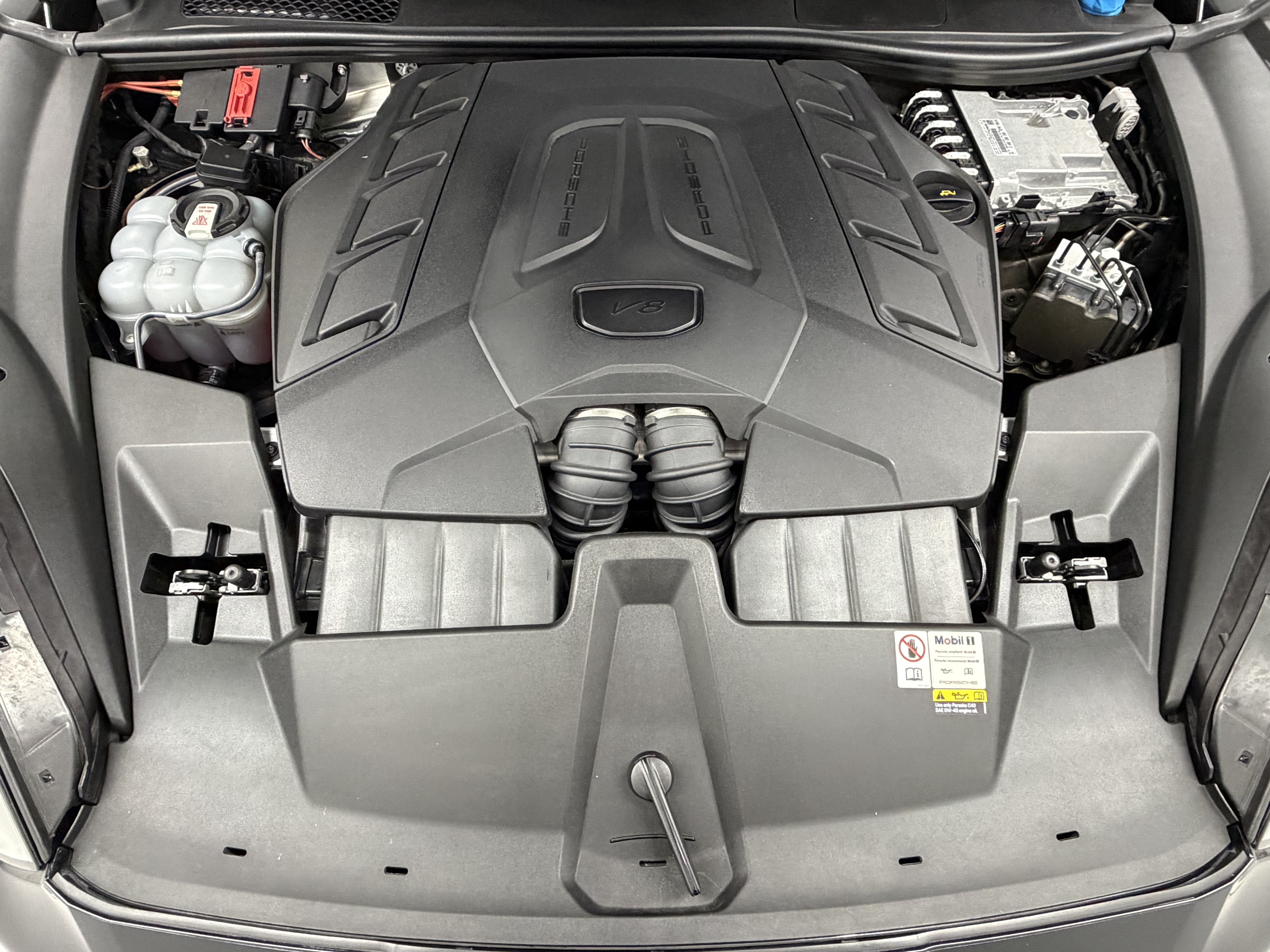2024 Porsche Cayenne S