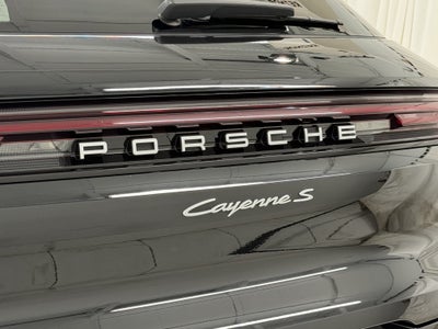 2024 Porsche Cayenne S