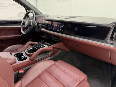 2024 Porsche Cayenne S