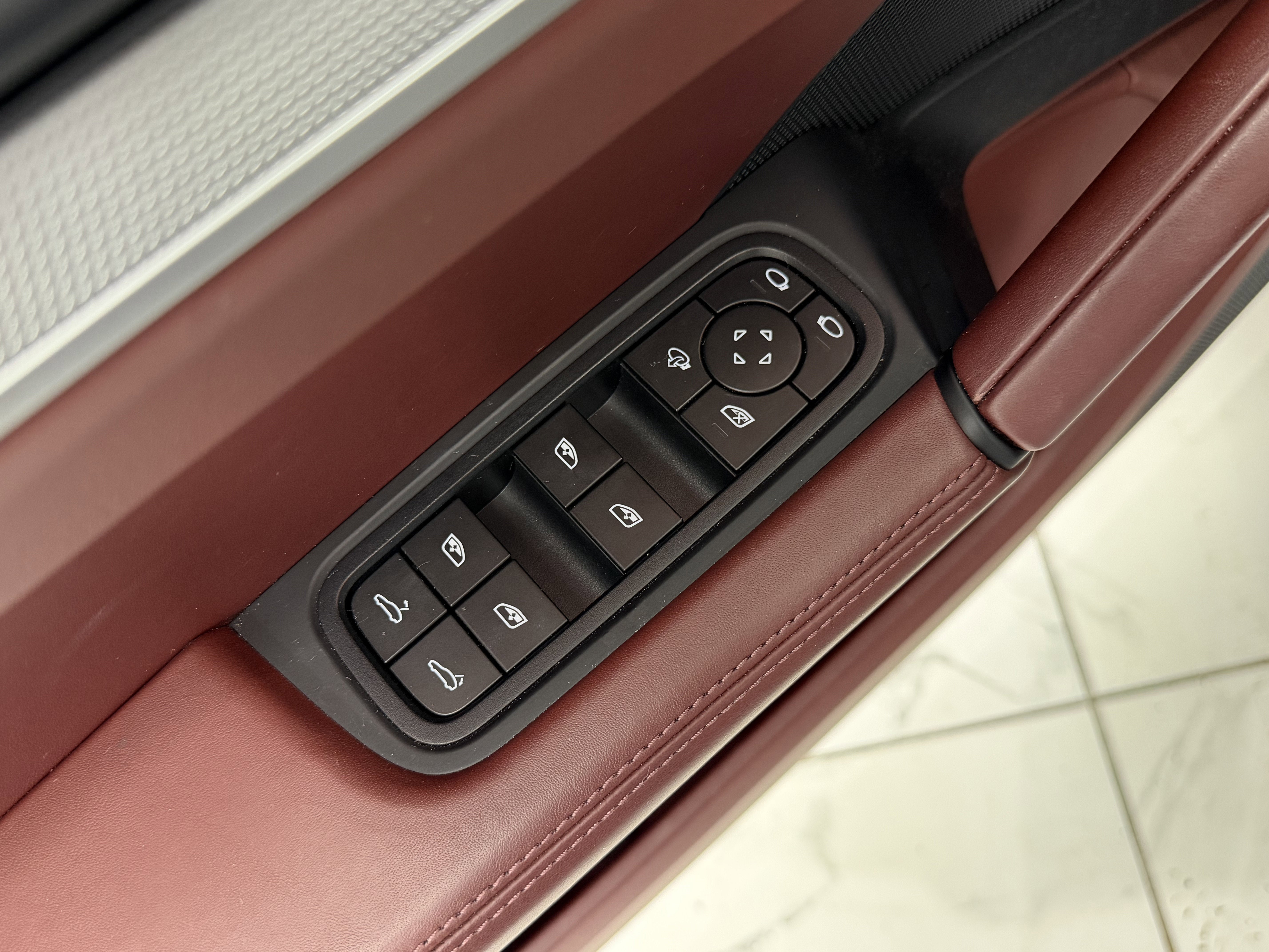 2024 Porsche Cayenne S