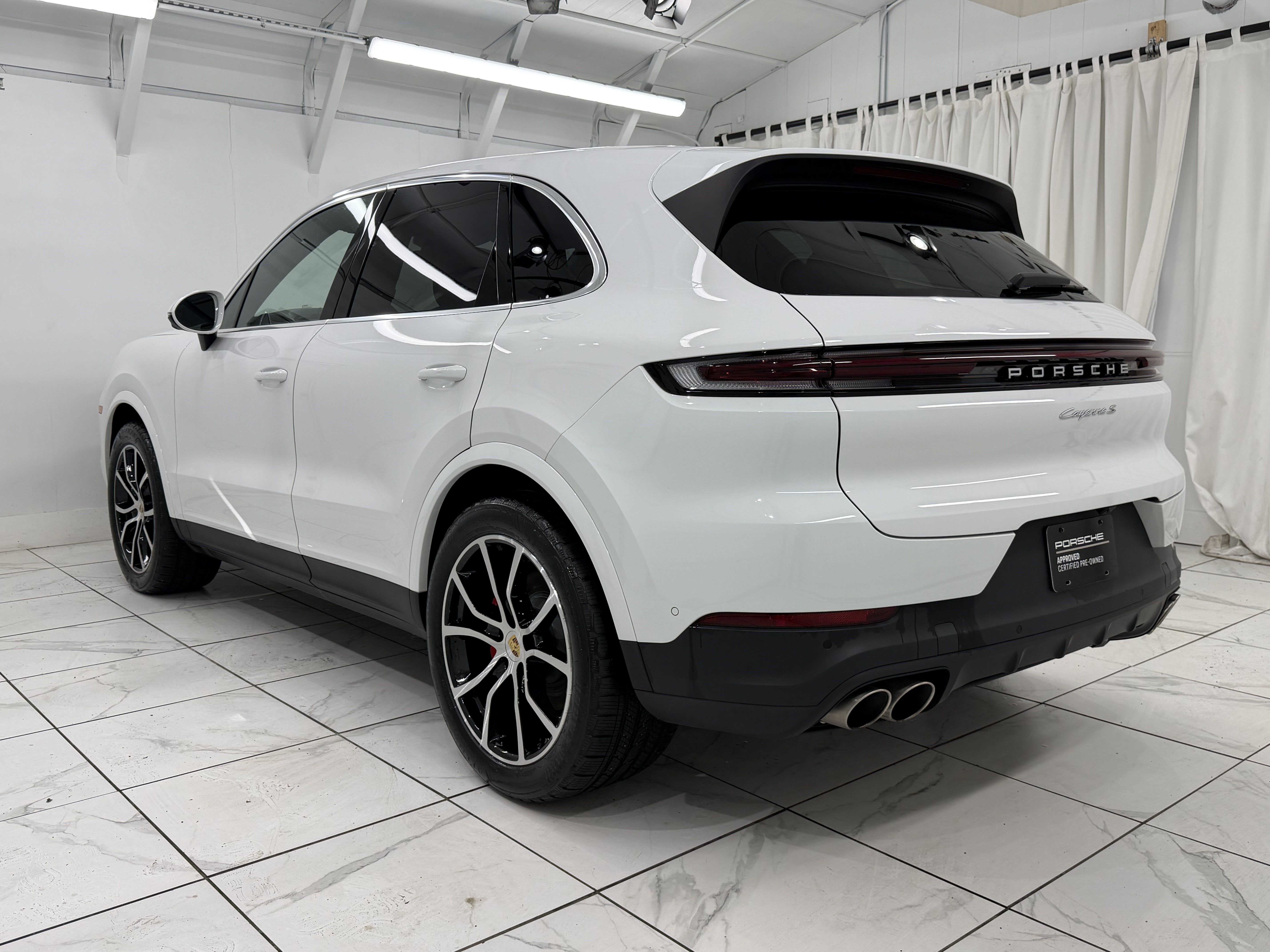 2024 Porsche Cayenne S