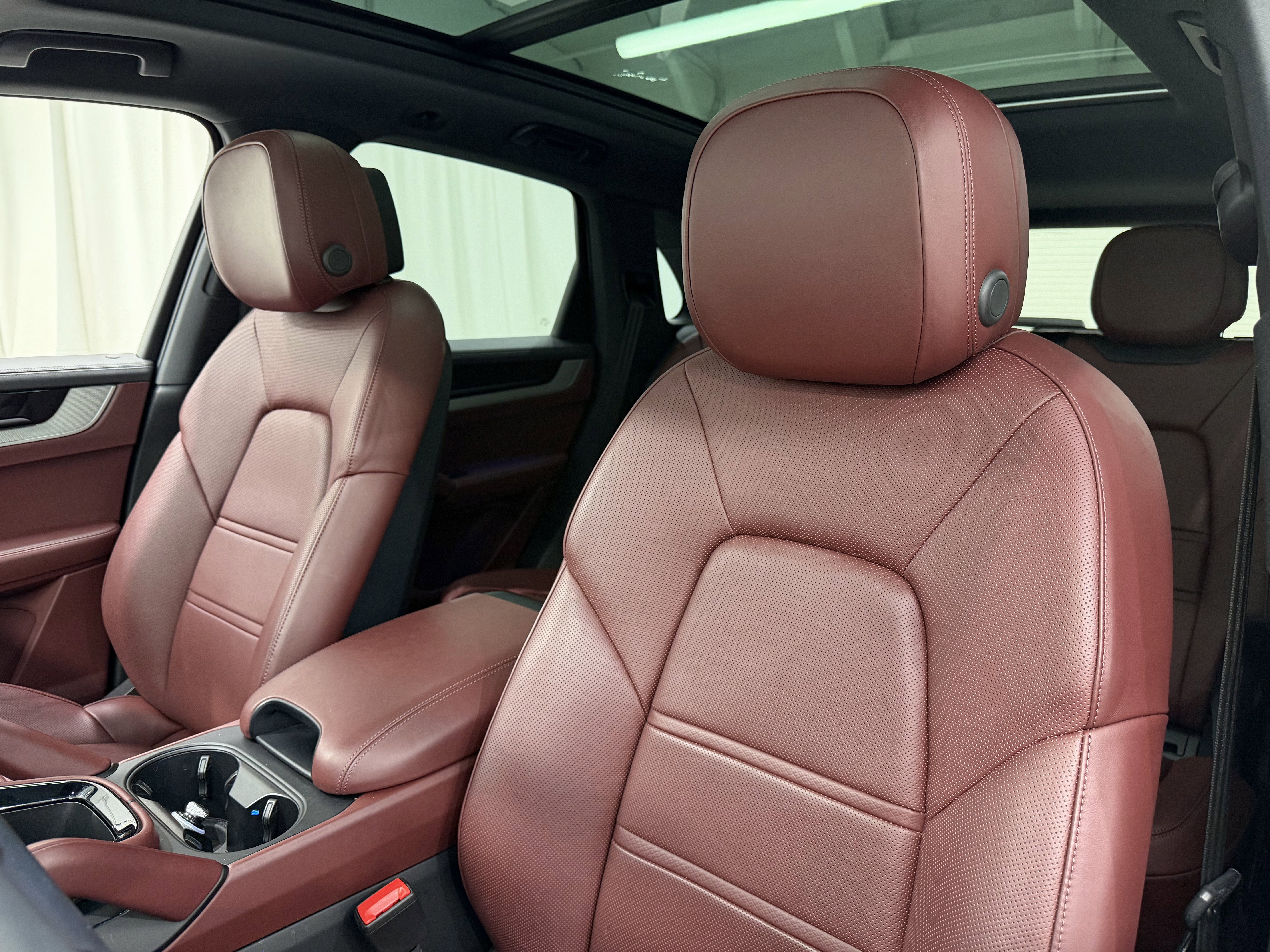 2024 Porsche Cayenne S