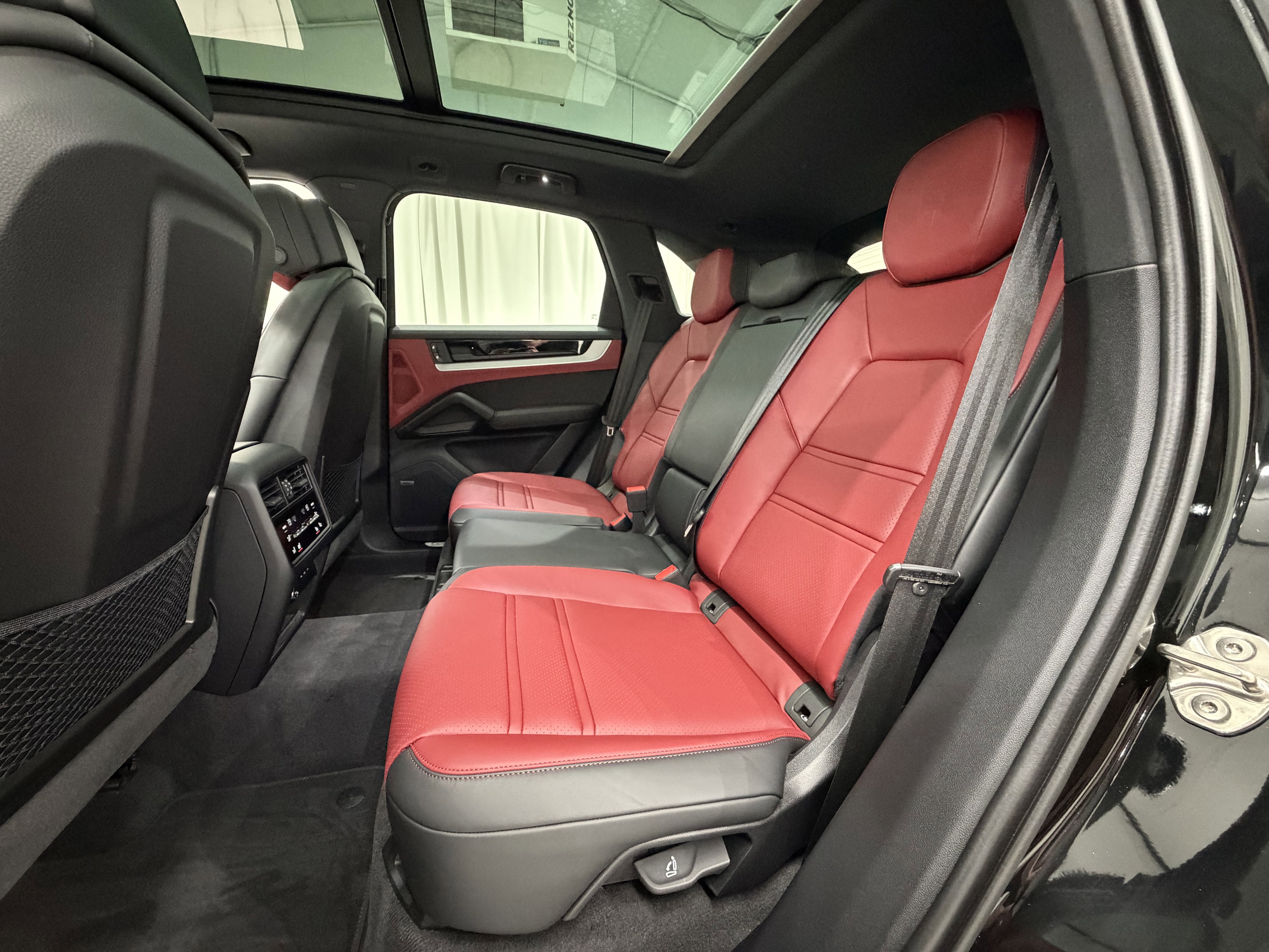 2025 Porsche Cayenne S
