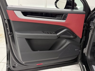 2025 Porsche Cayenne S