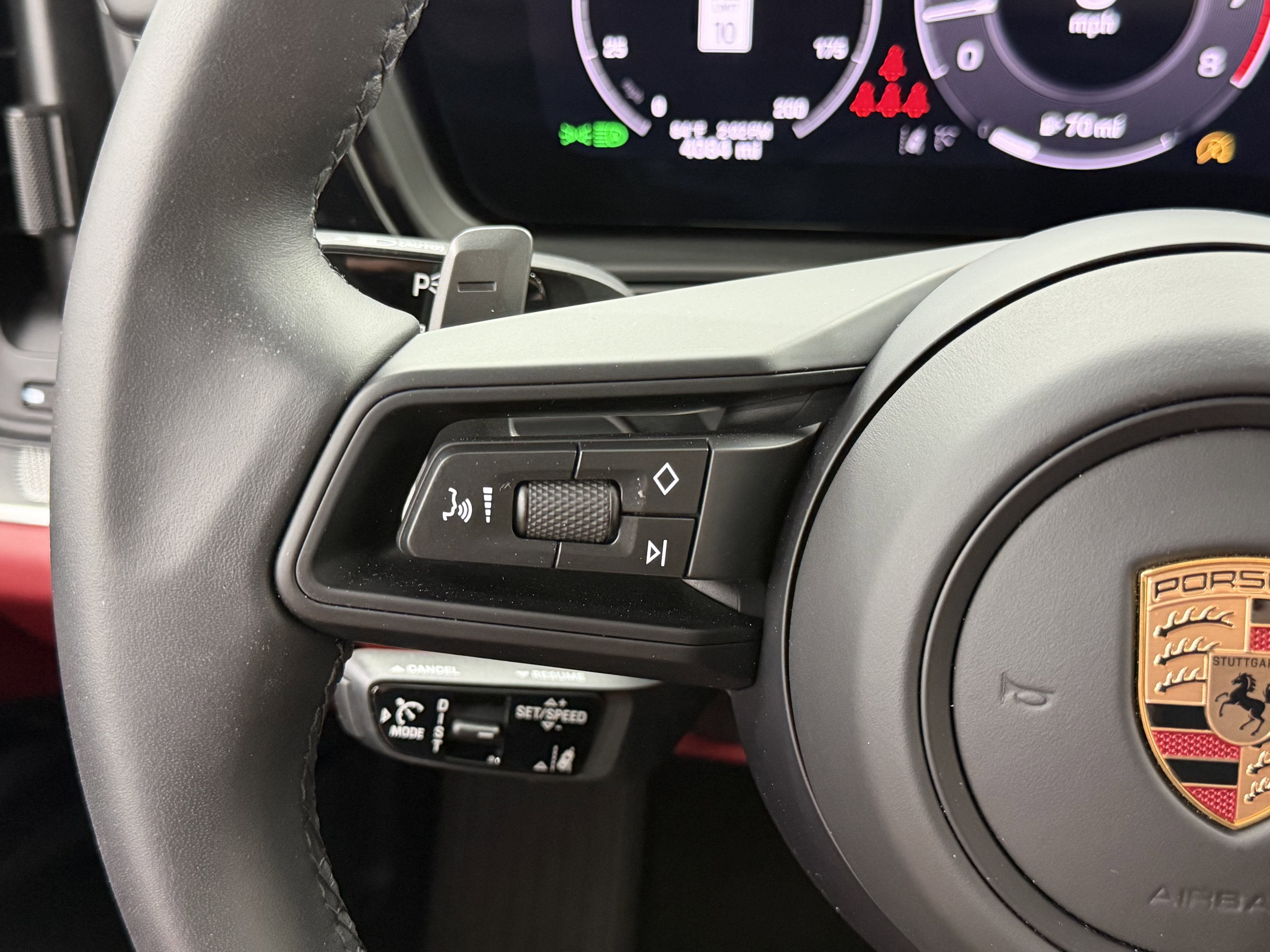 2025 Porsche Cayenne S