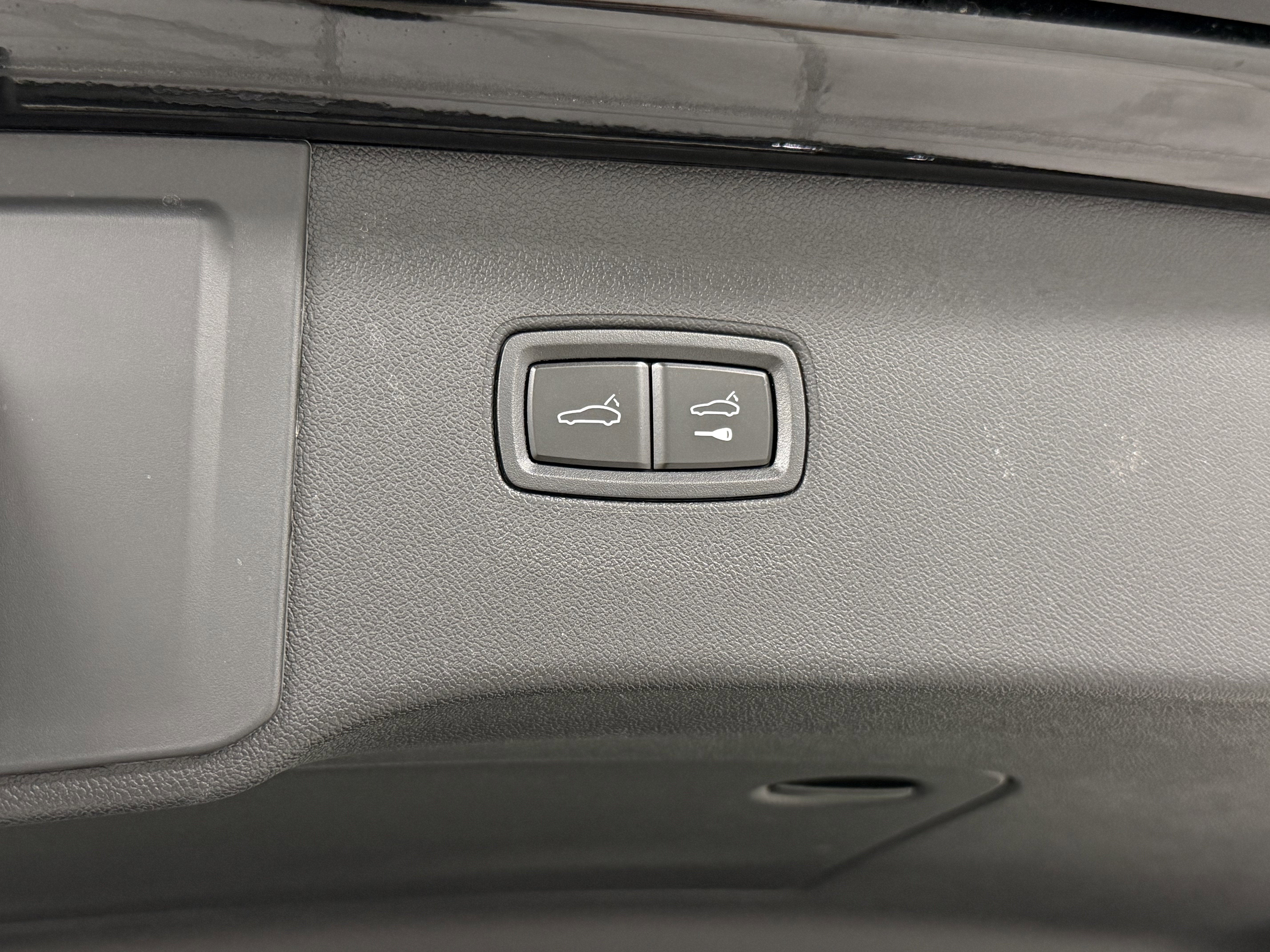 2025 Porsche Cayenne S