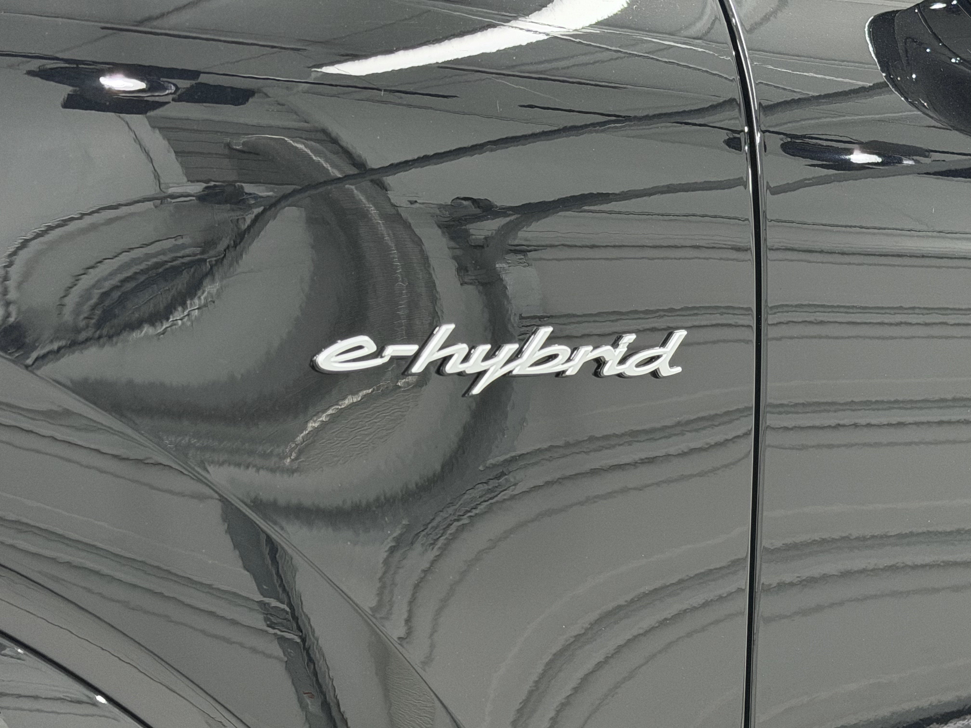2026 Porsche Cayenne S E-Hybrid