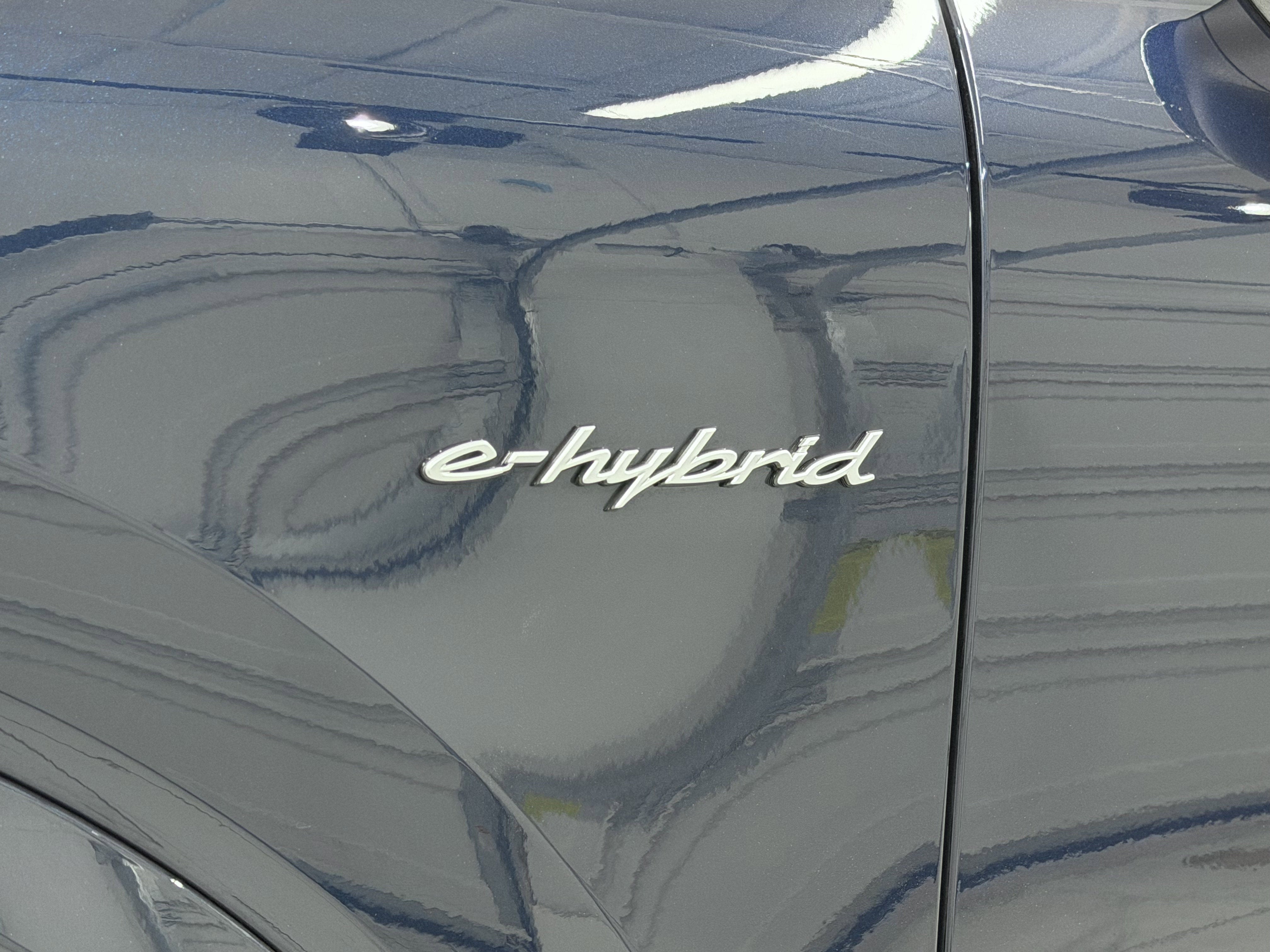 2026 Porsche Cayenne S E-Hybrid