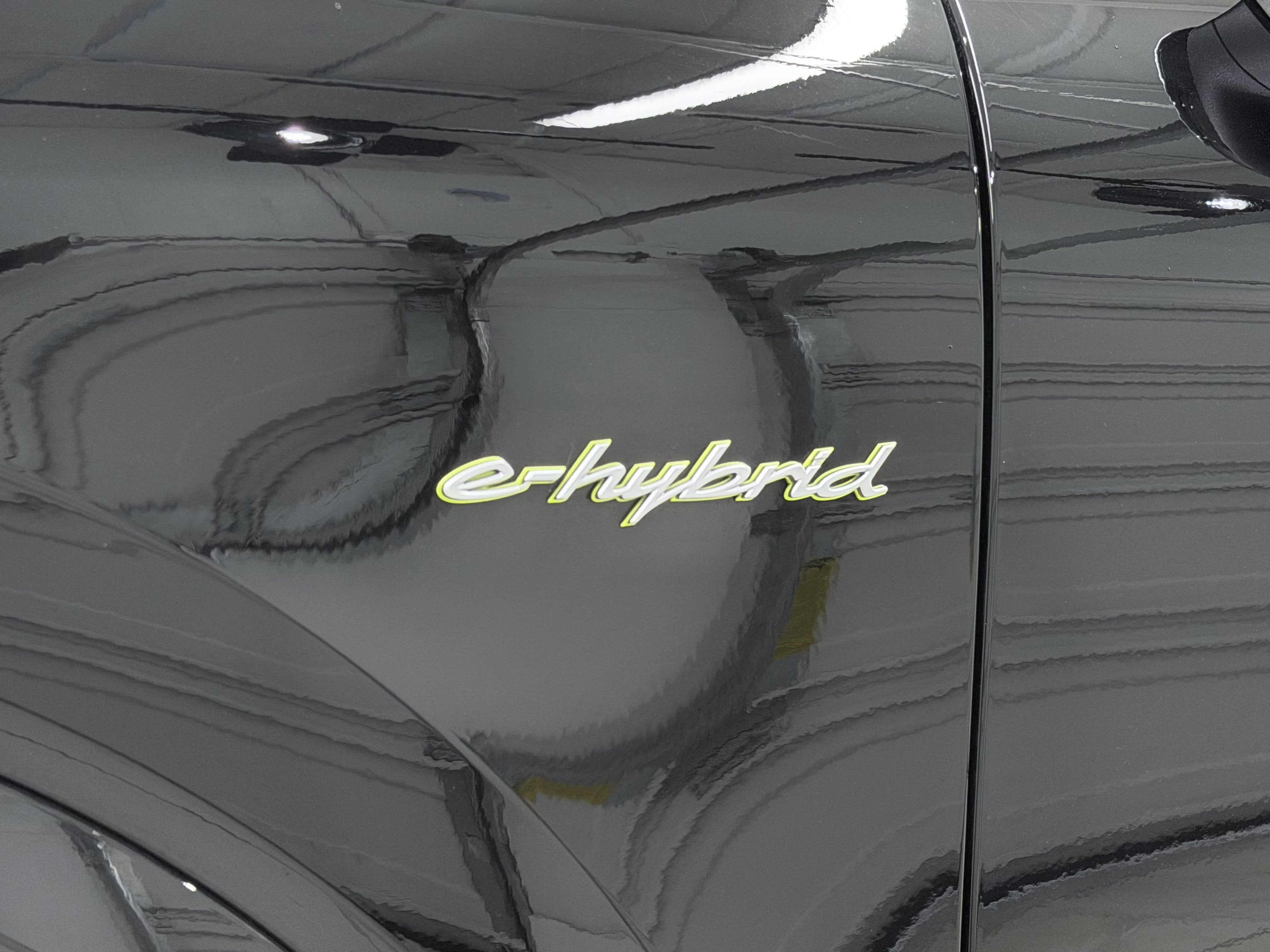 2026 Porsche Cayenne S E-Hybrid