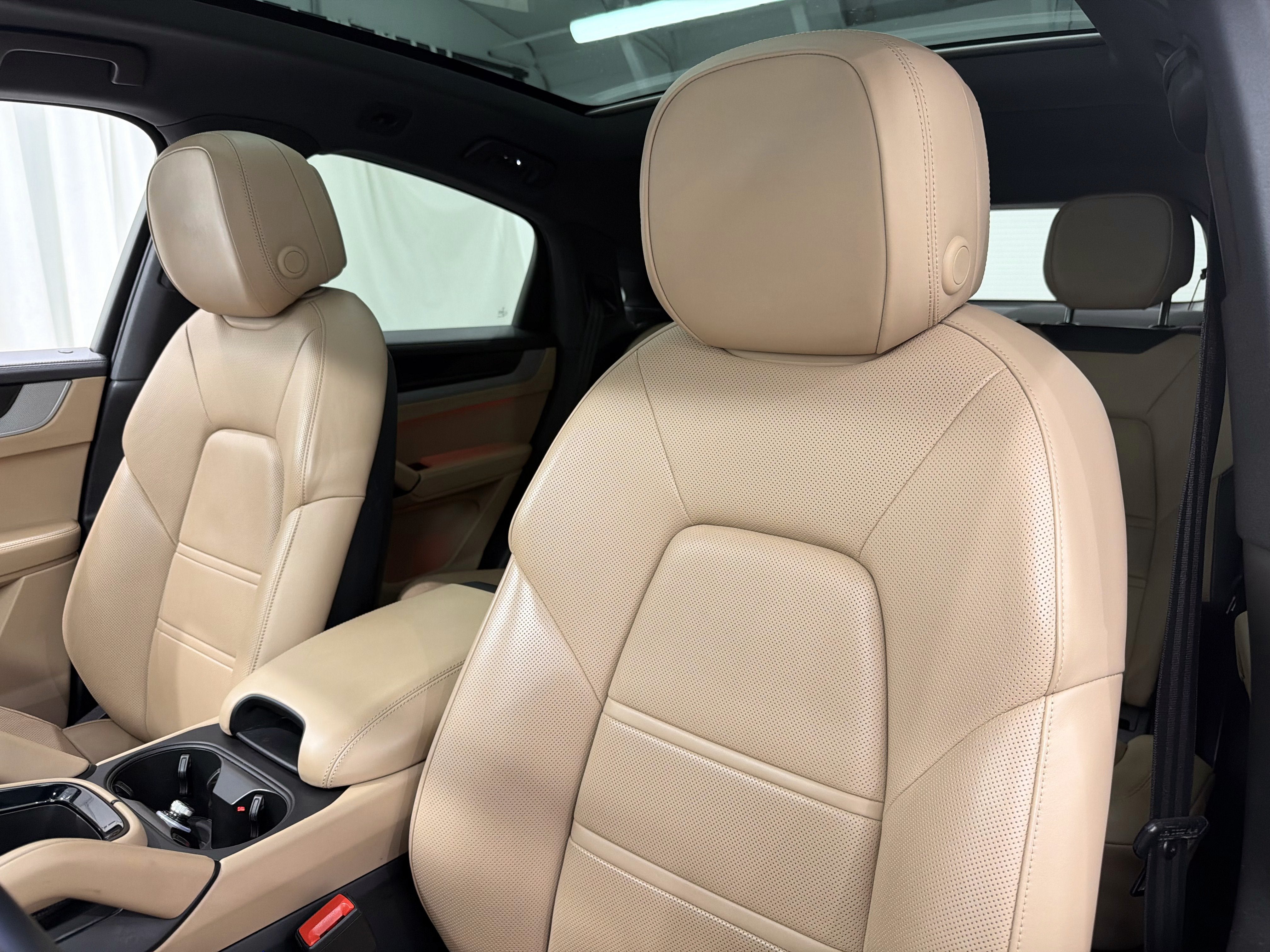 2024 Porsche Cayenne Coupe AWD