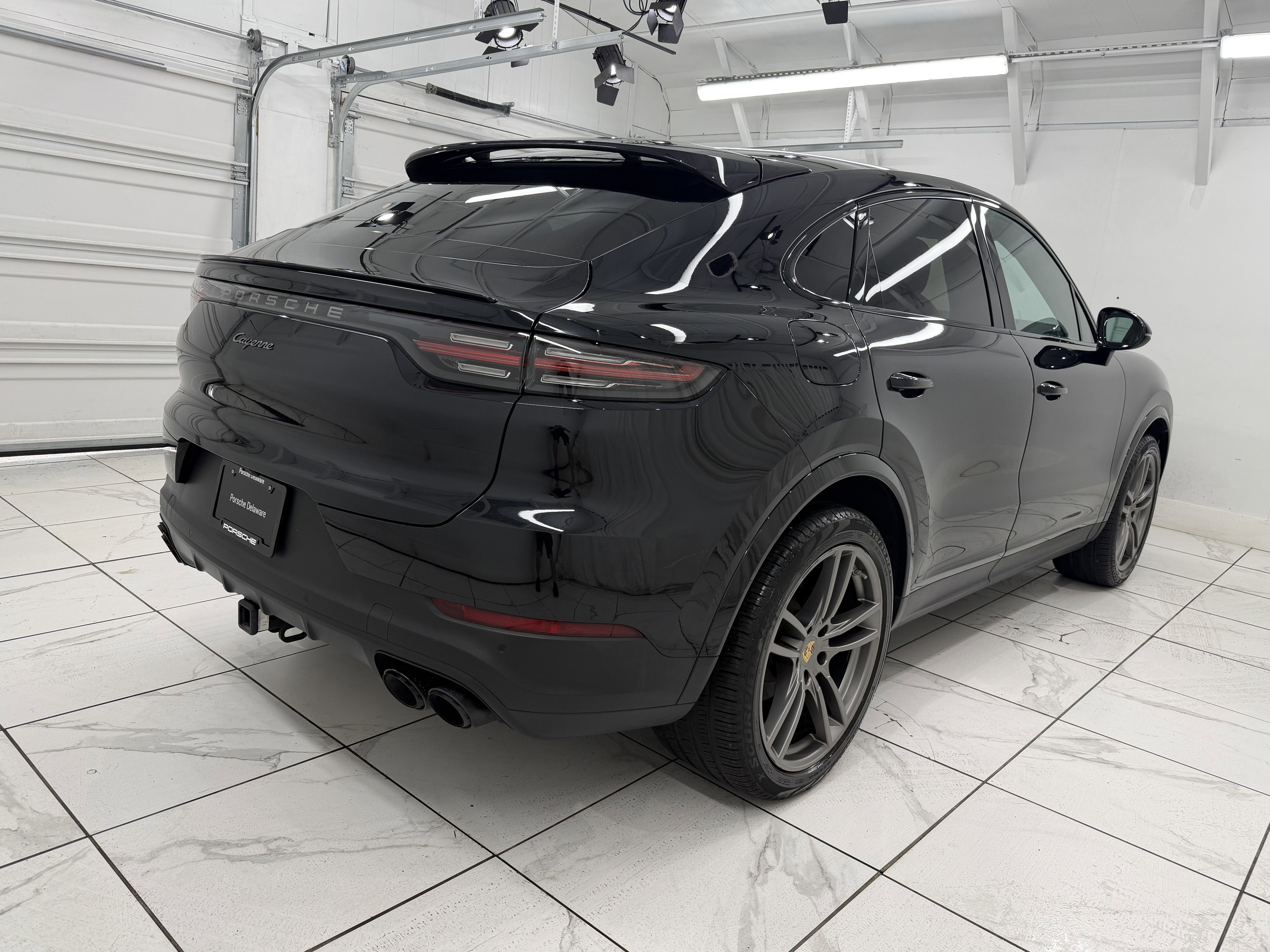 2022 Porsche Cayenne Platinum Edition