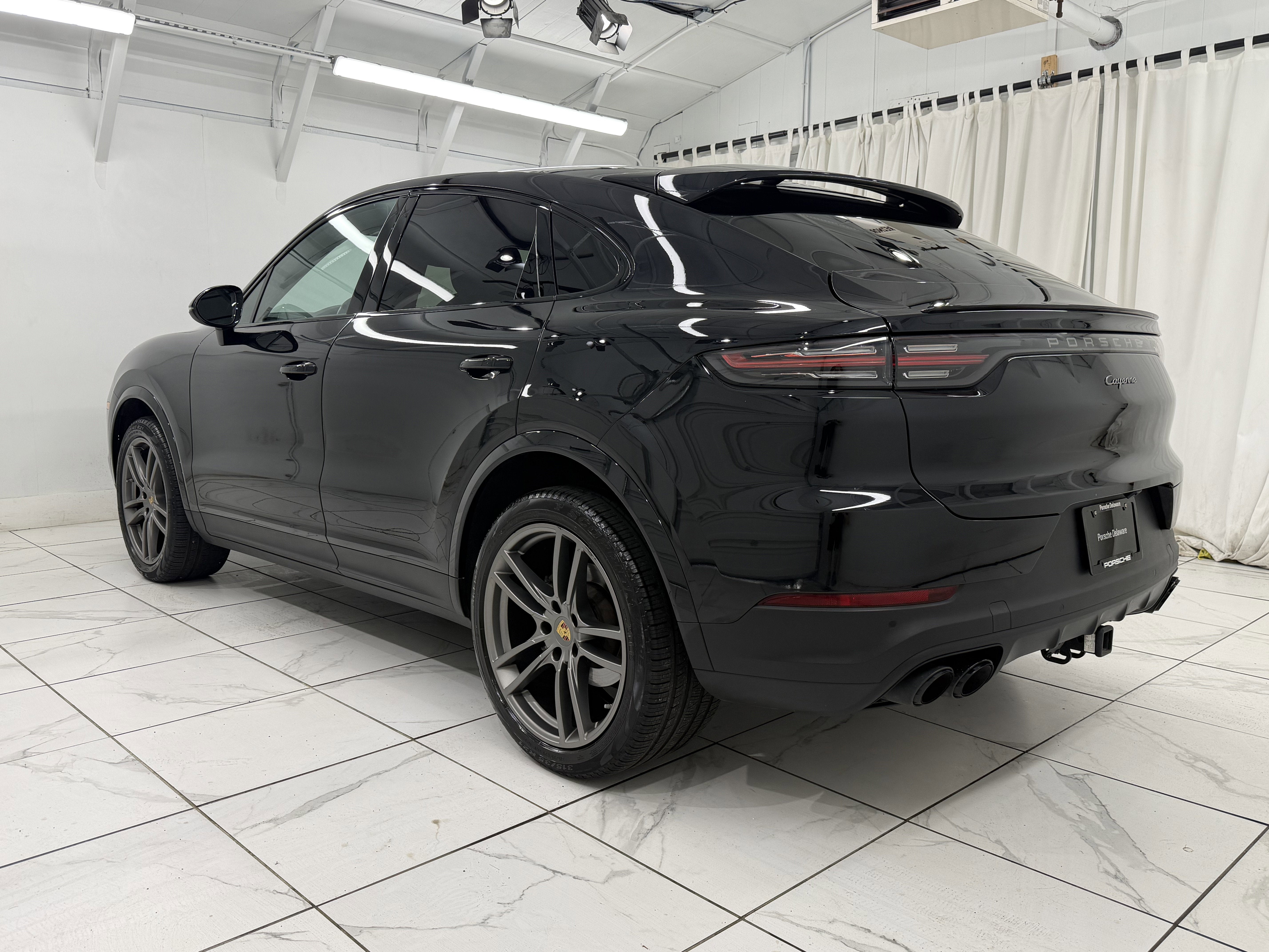 2022 Porsche Cayenne Platinum Edition