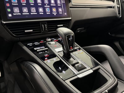 2022 Porsche Cayenne S