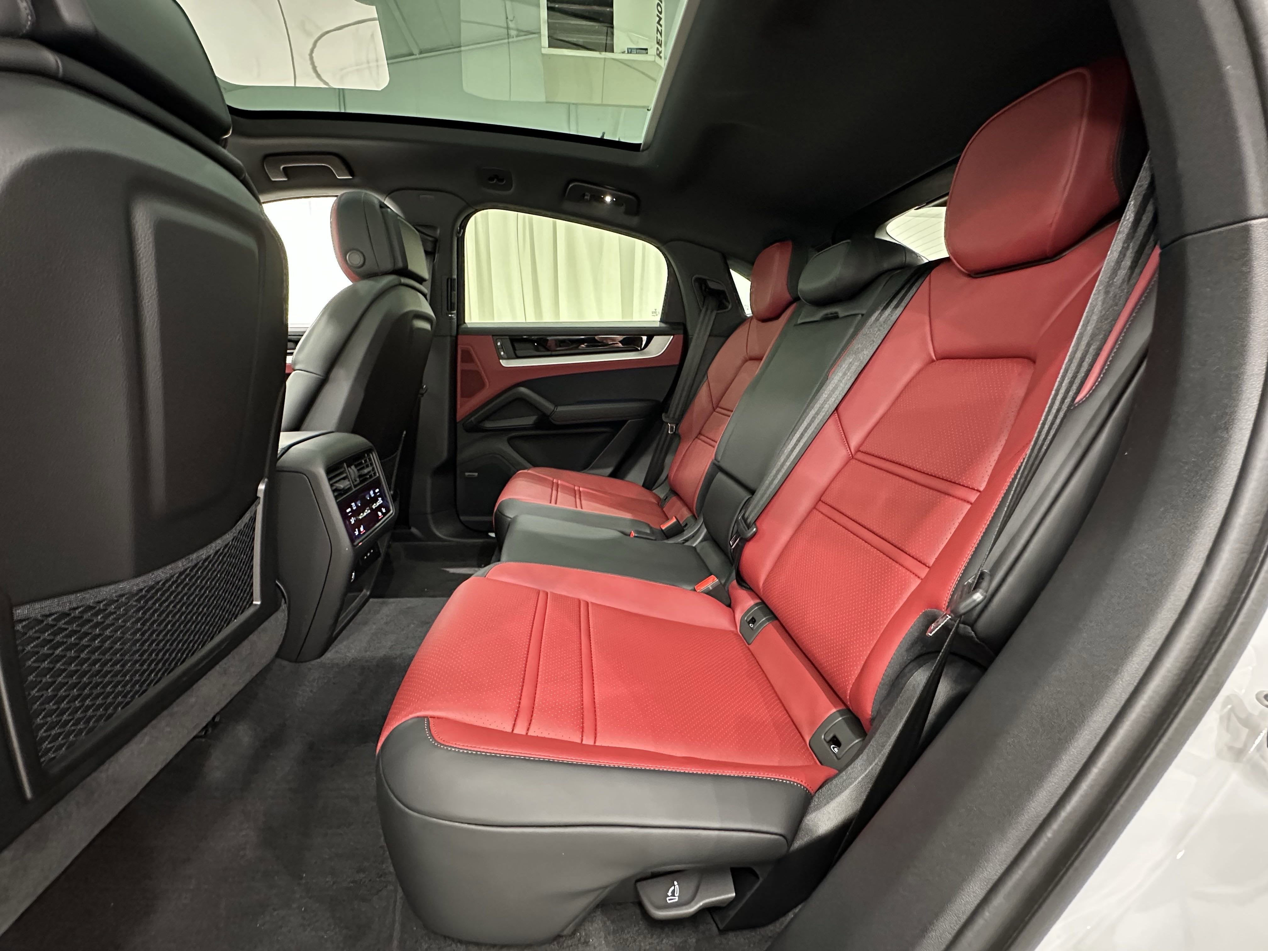 2025 Porsche Cayenne E-Hybrid