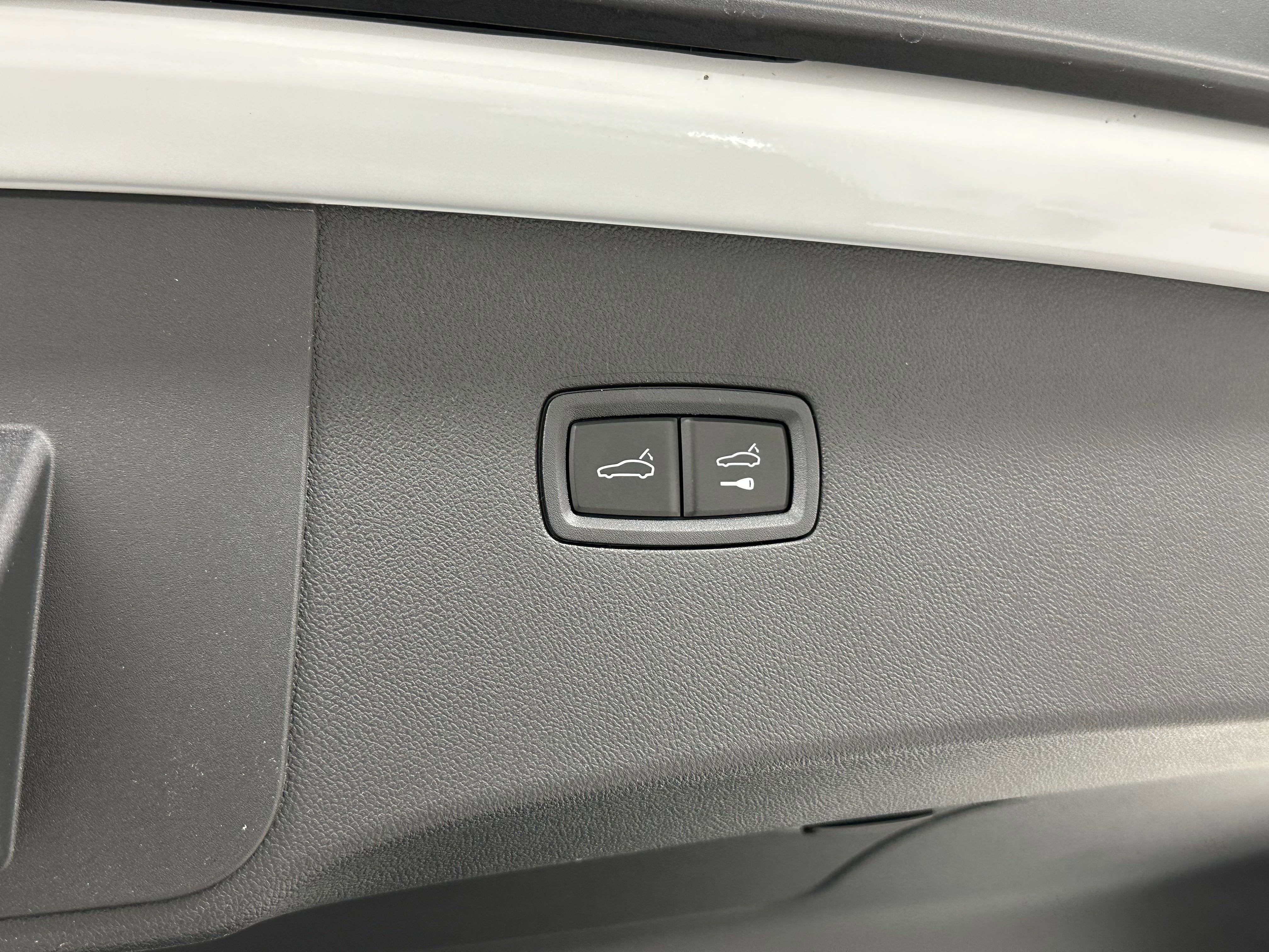 2025 Porsche Cayenne E-Hybrid