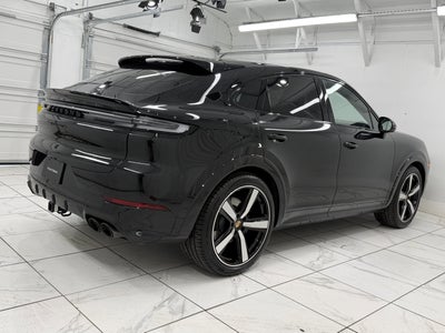 2025 Porsche Cayenne GTS