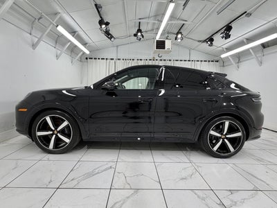 2025 Porsche Cayenne GTS