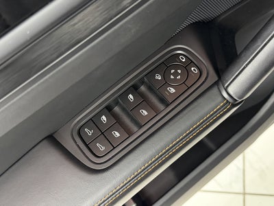 2025 Porsche Cayenne GTS