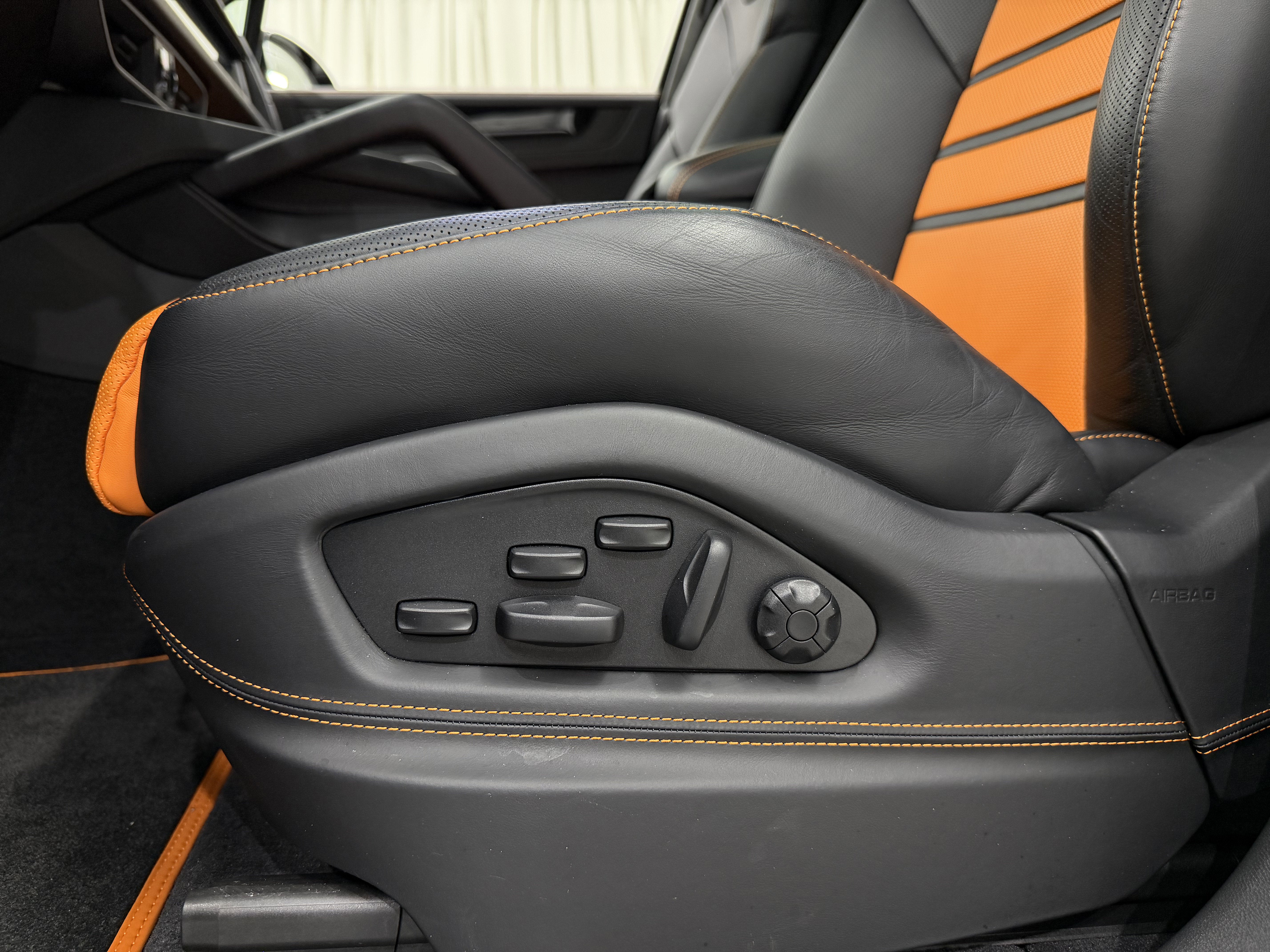 2025 Porsche Cayenne GTS