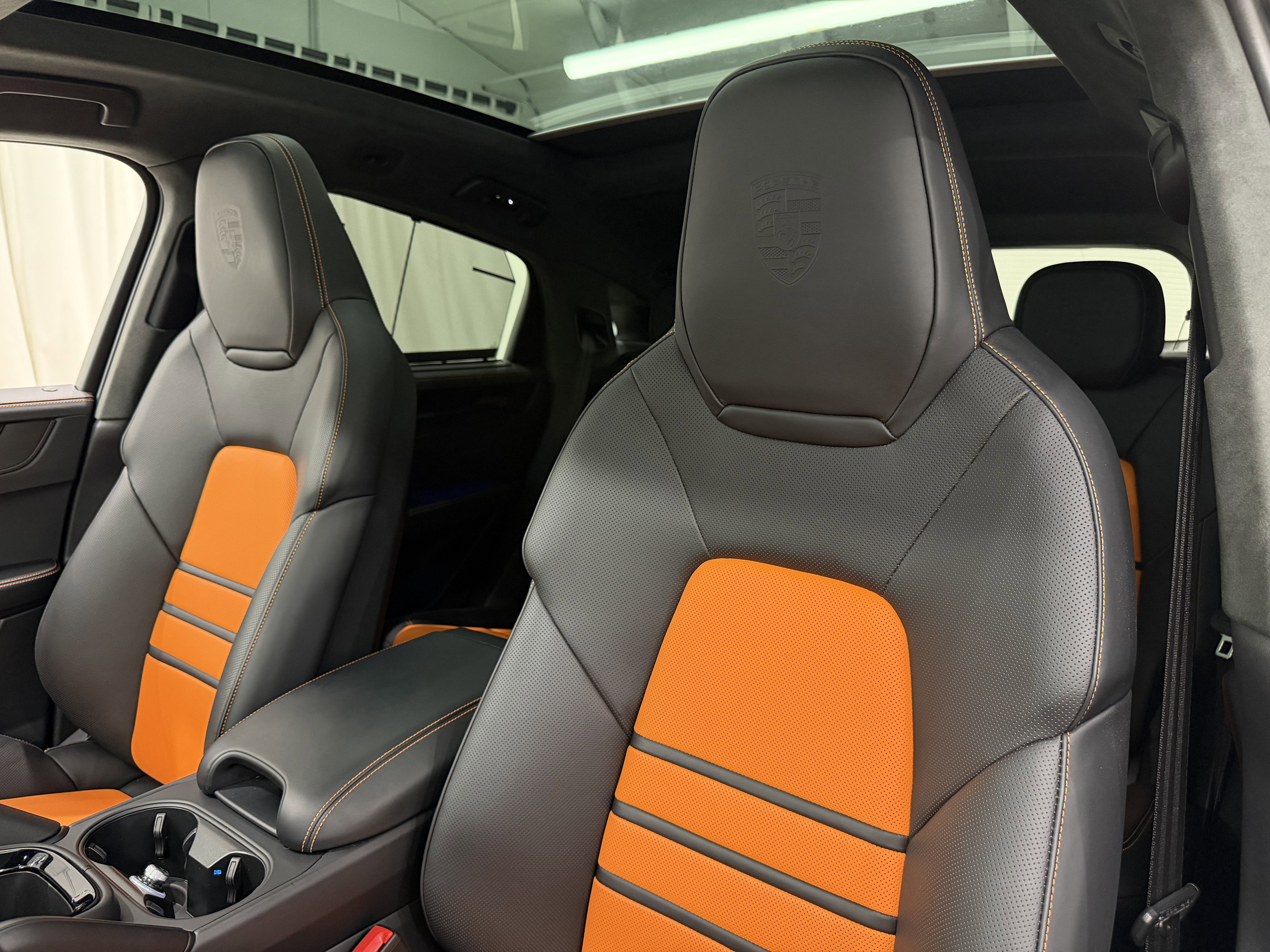 2025 Porsche Cayenne GTS