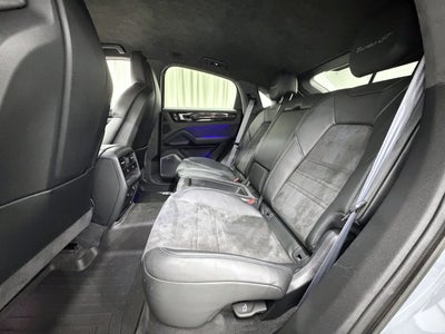 2022 Porsche Cayenne Turbo GT