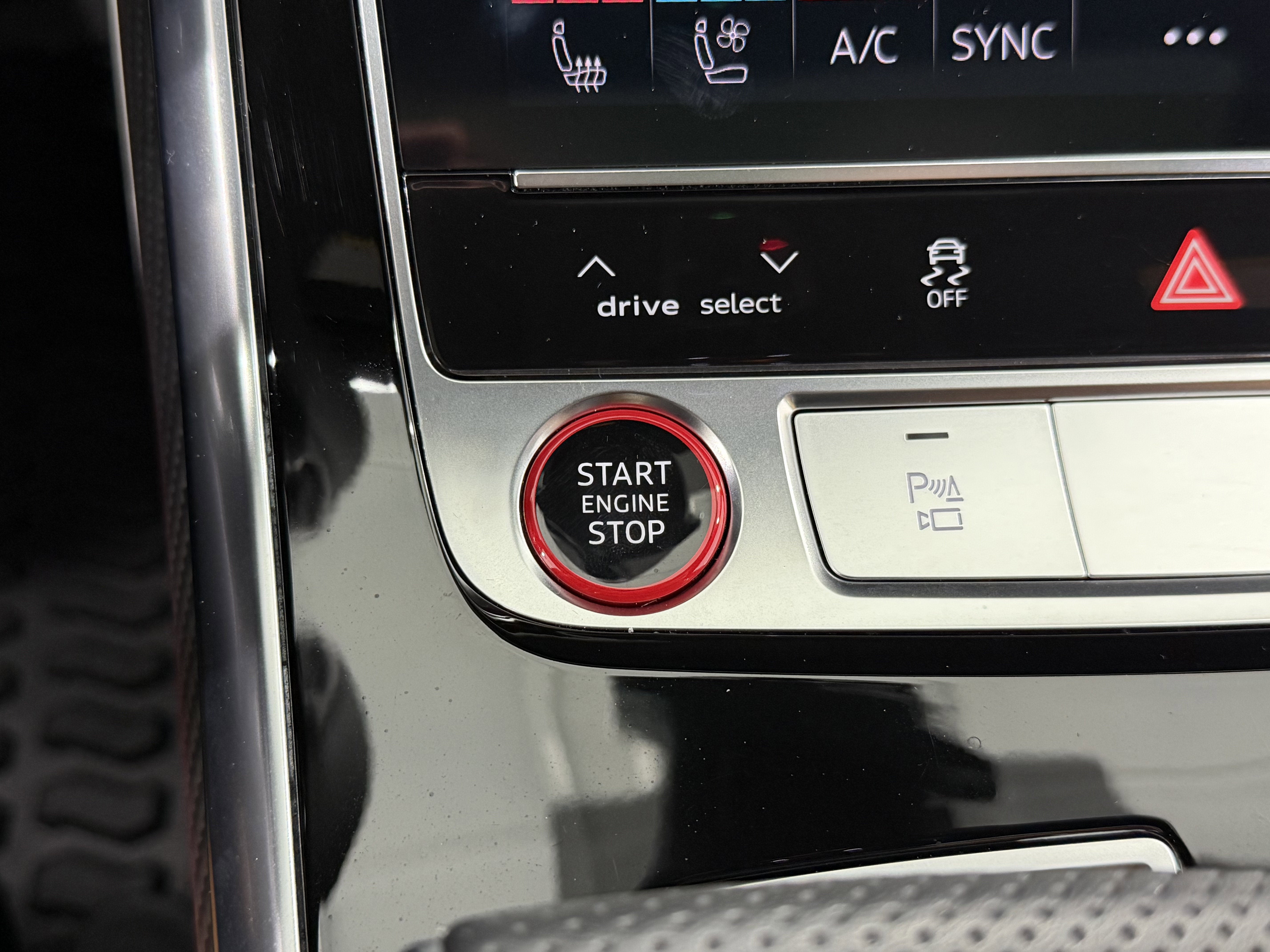 2024 Audi RS Q8 4.0T