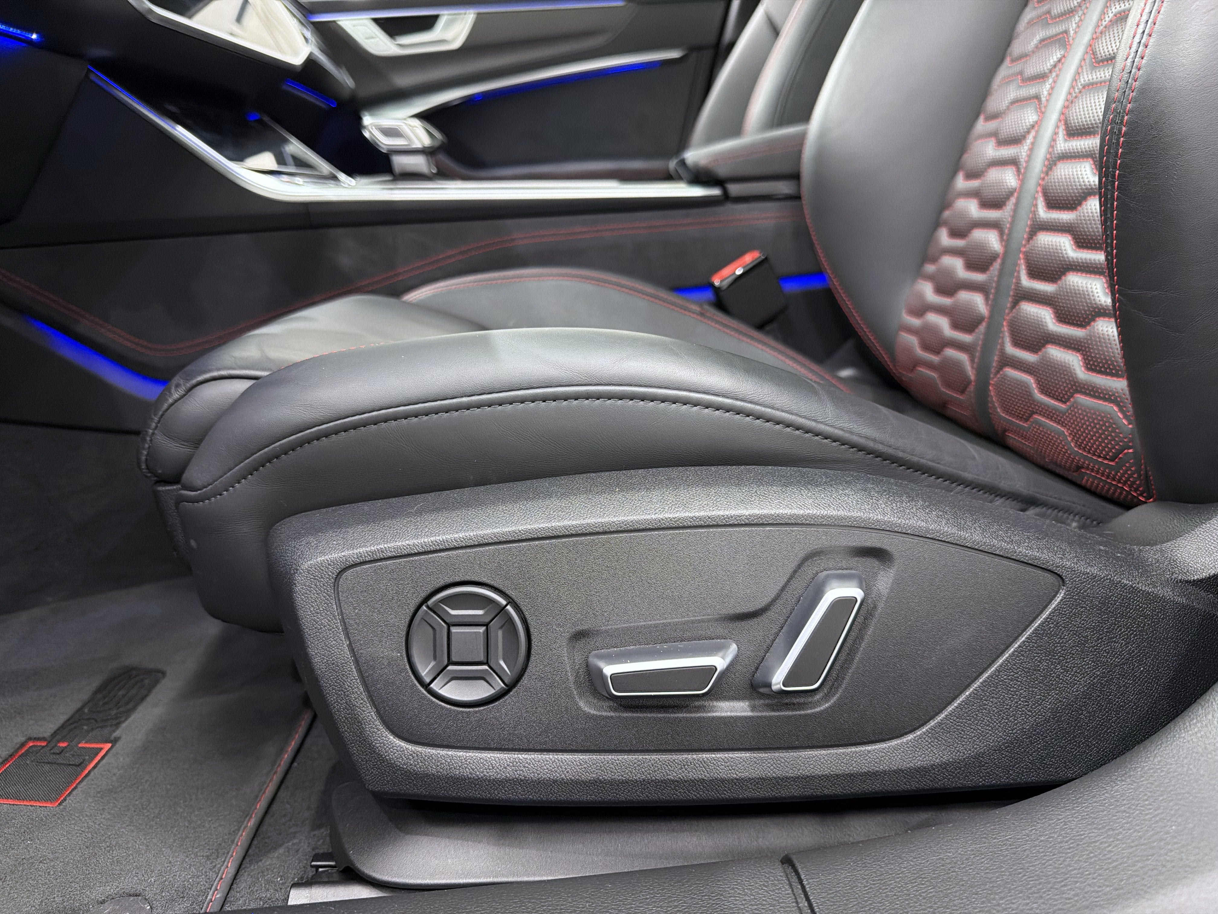 2025 Audi RS 6 Avant Performance