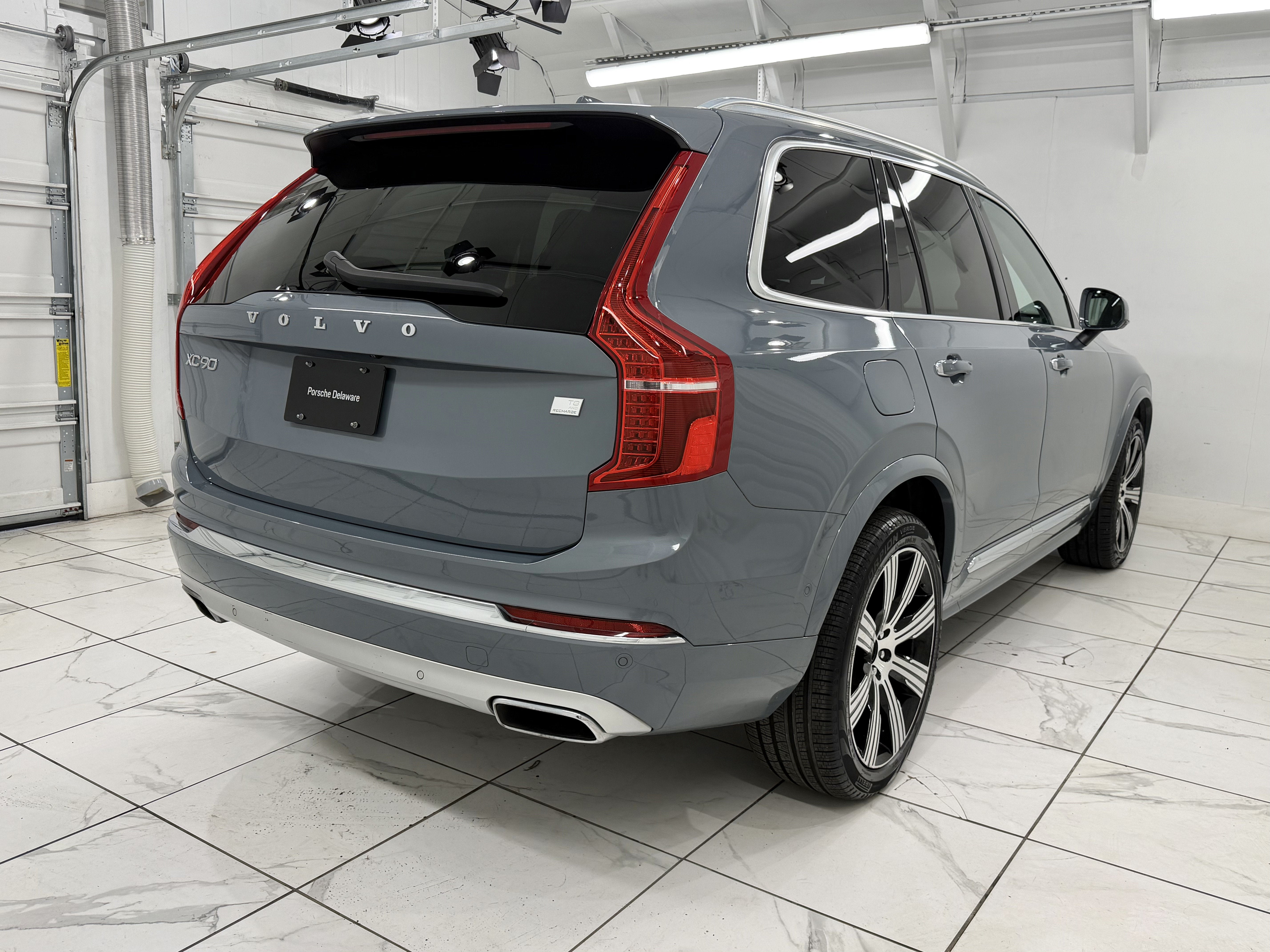 2021 Volvo XC90 T8 Inscription 6 Passenger