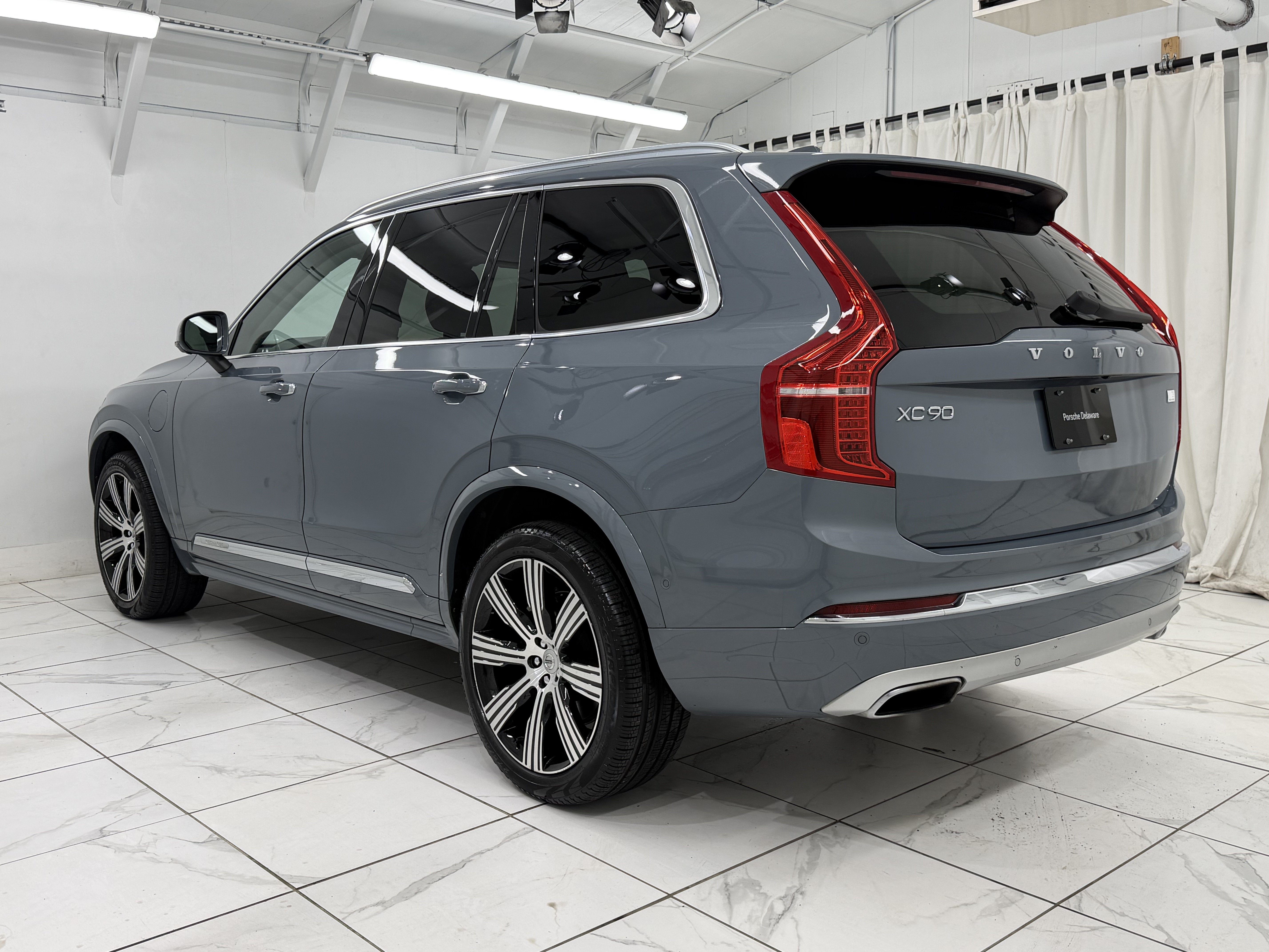 2021 Volvo XC90 T8 Inscription 6 Passenger