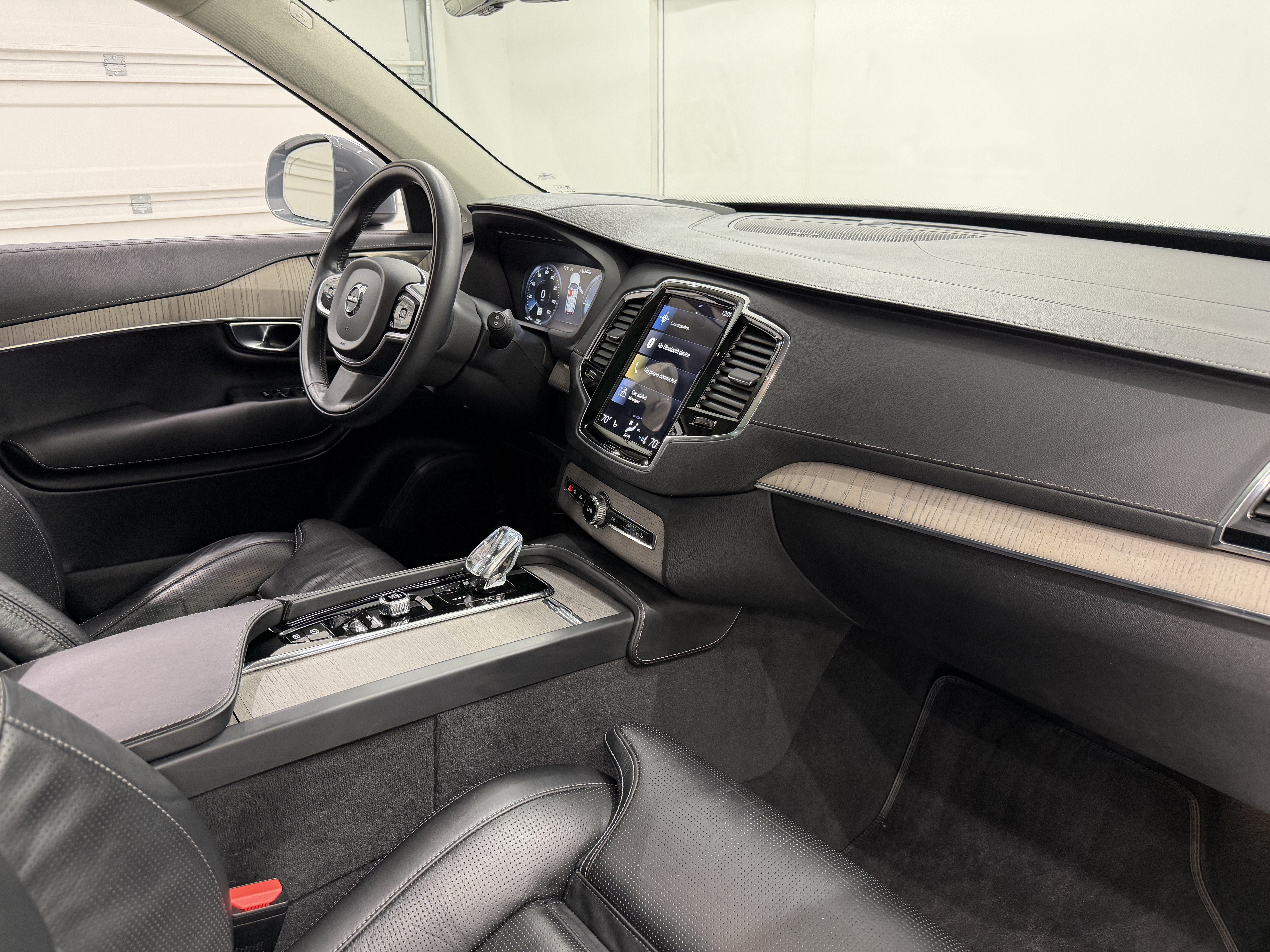 2021 Volvo XC90 T8 Inscription 6 Passenger