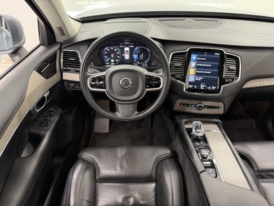 2021 Volvo XC90 T8 Inscription 6 Passenger