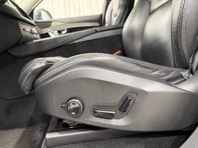 2021 Volvo XC90 T8 Inscription 6 Passenger